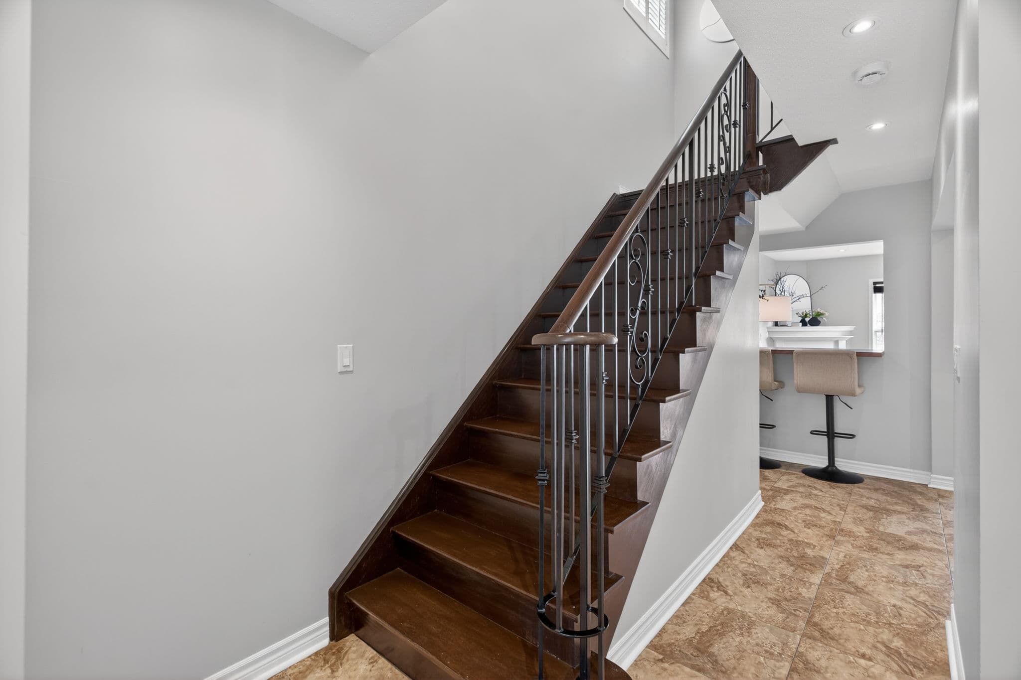 77 Monte Carlo Dr Vaughan, ON L4H 1T3