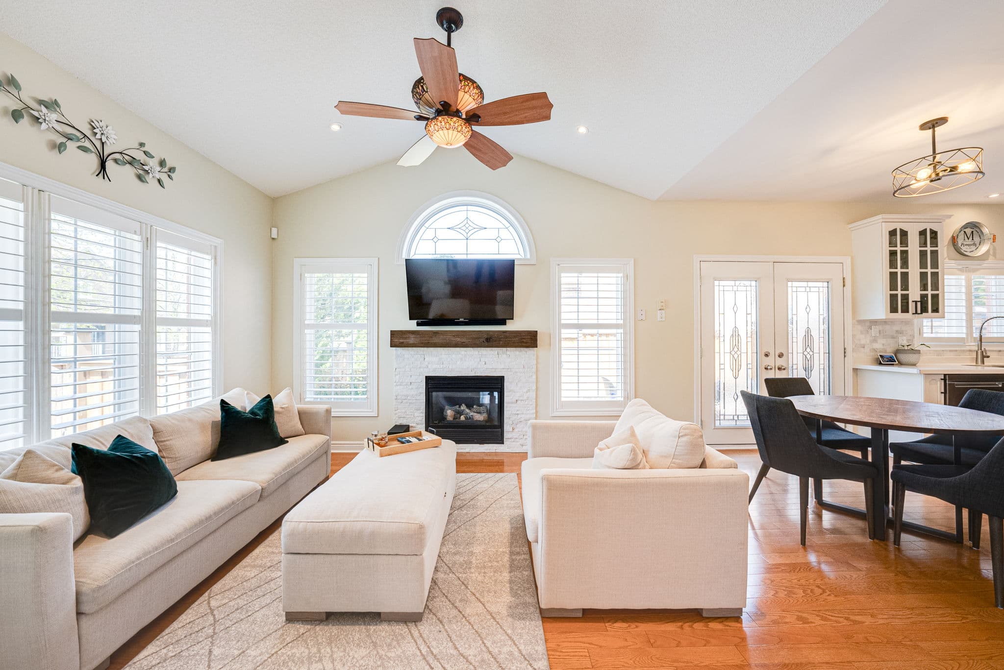 78 Calmar Crescent Aurora, ON L4G 7Y1