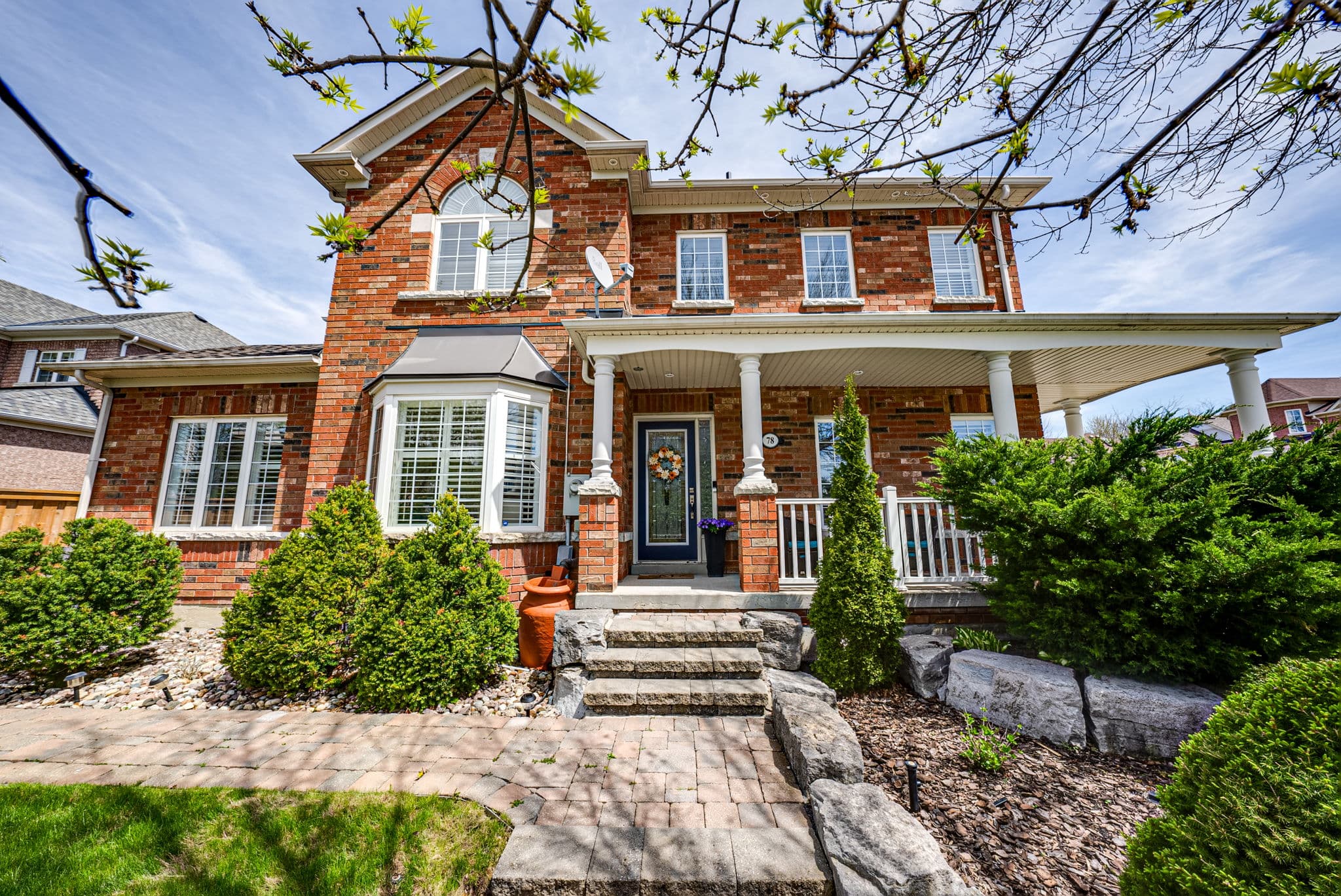 78 Calmar Crescent Aurora, ON L4G 7Y1