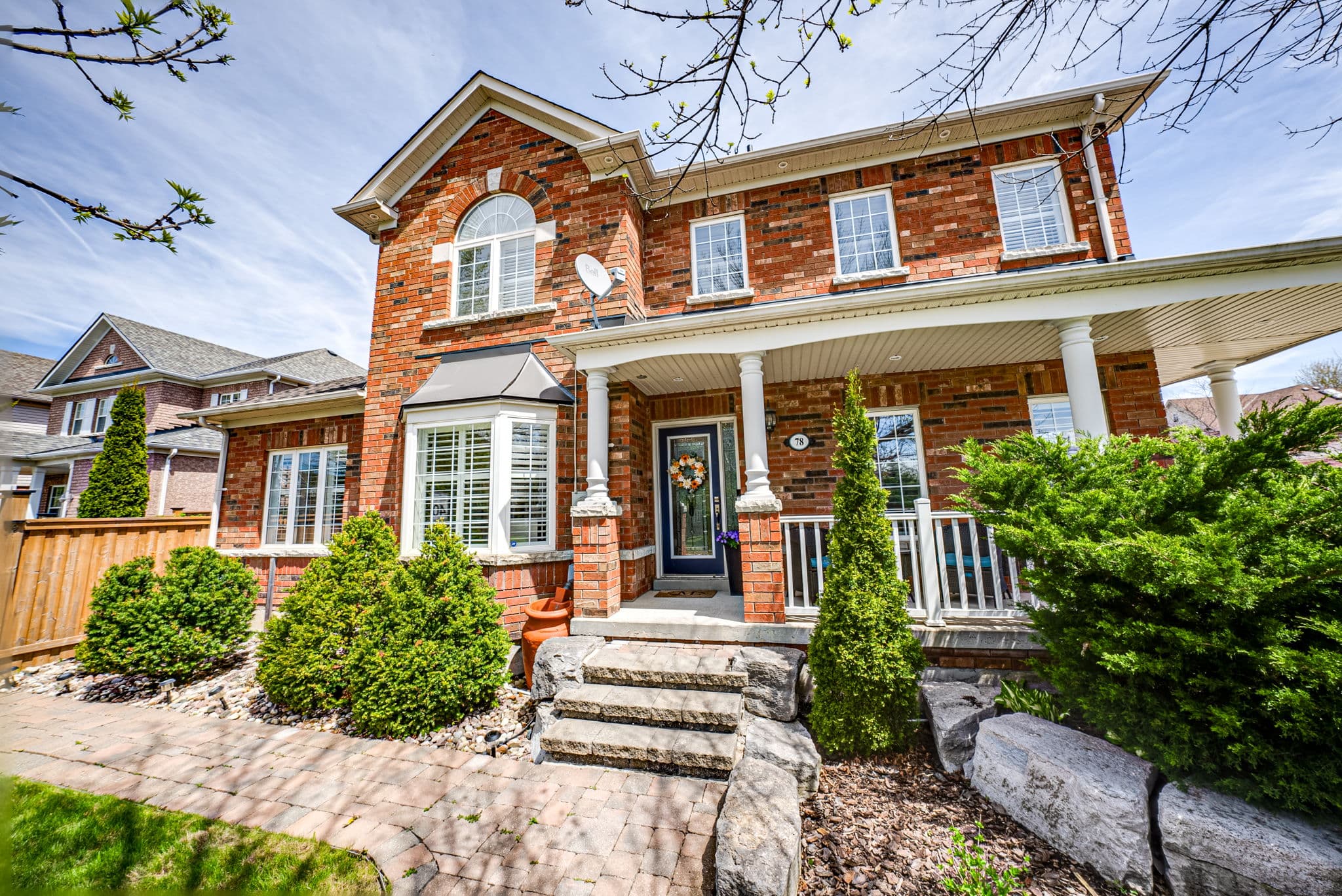78 Calmar Crescent Aurora, ON L4G 7Y1