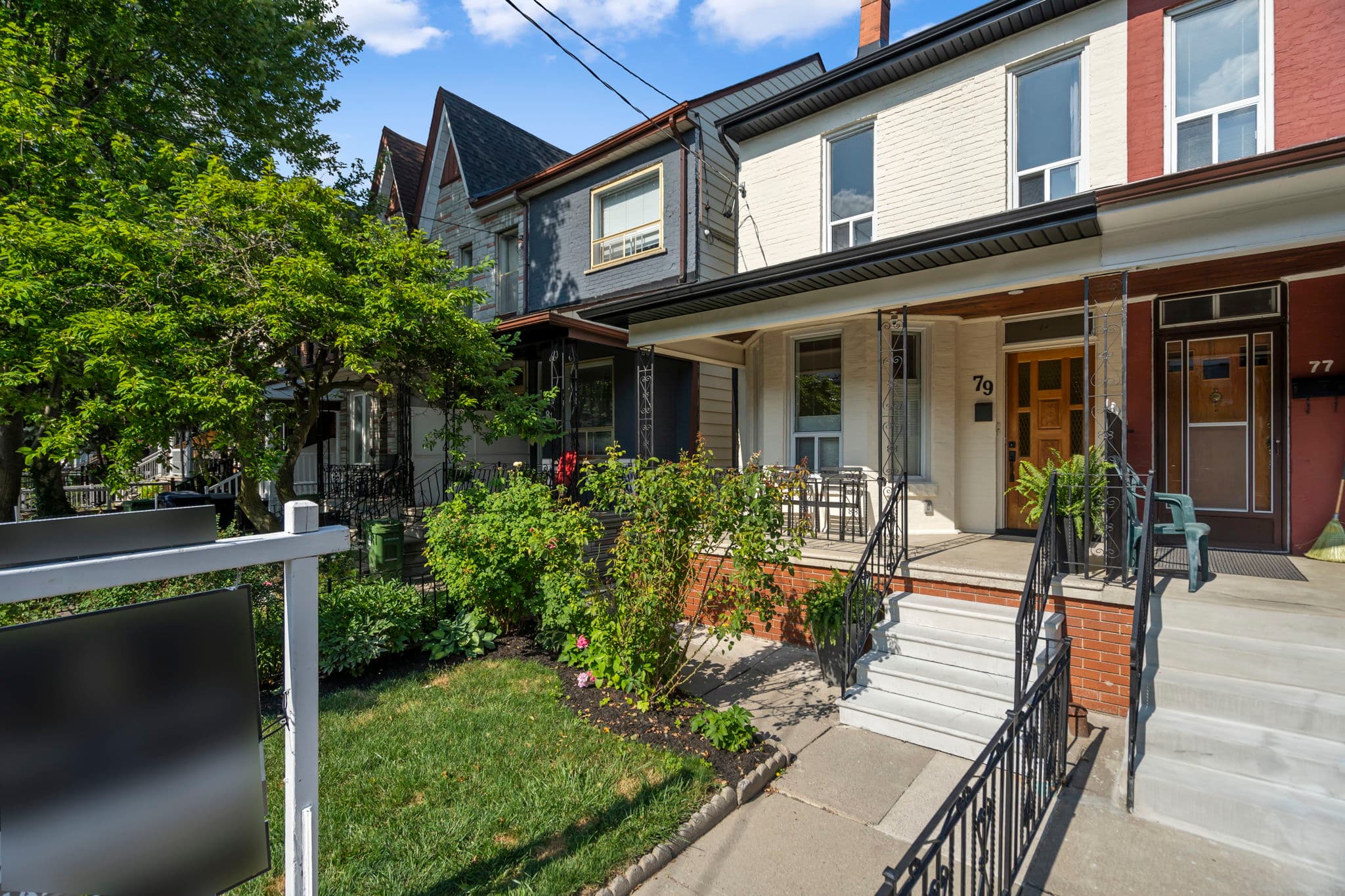 79 Montrose Ave Toronto, ON M6J 2T6