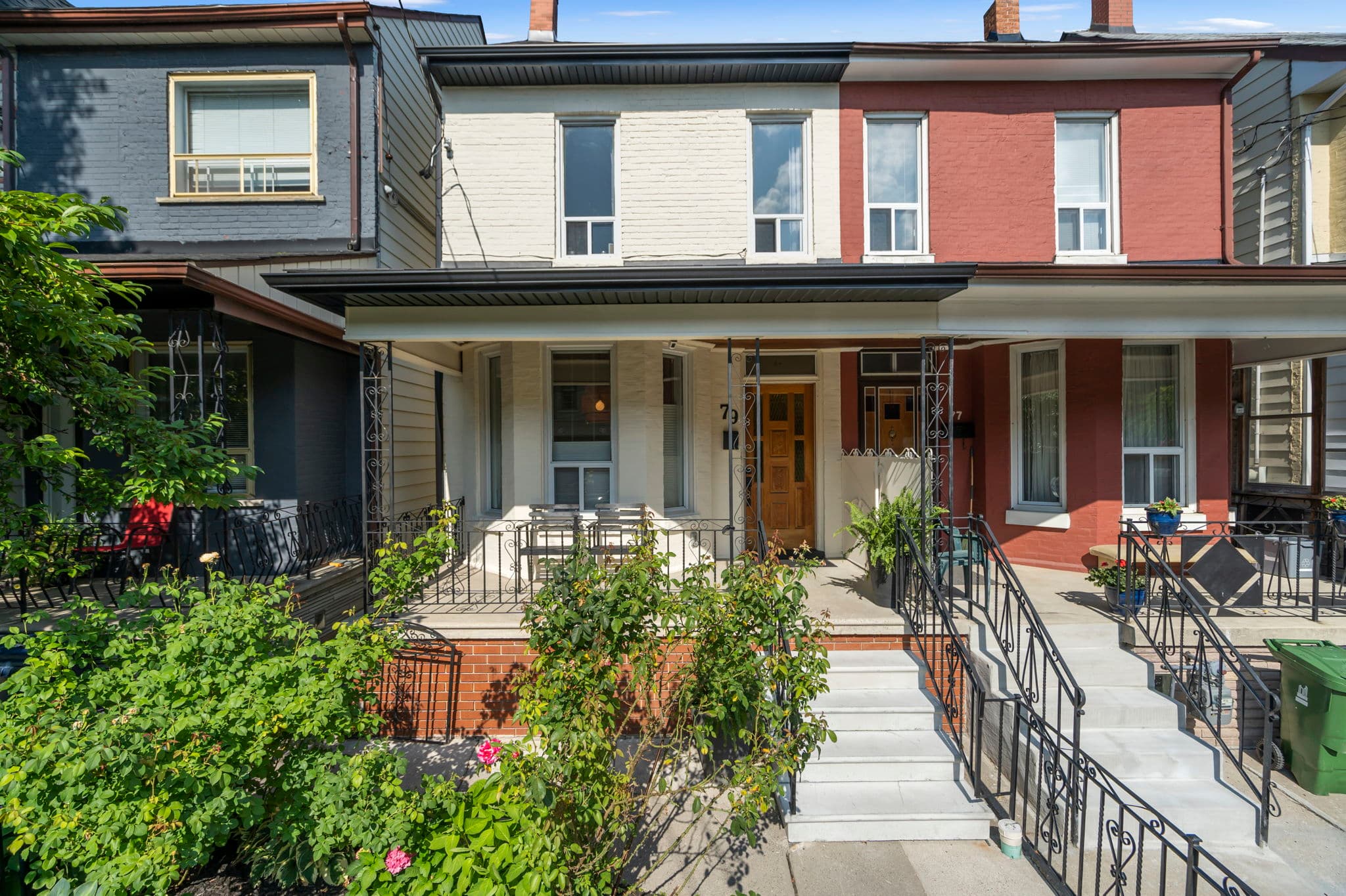 79 Montrose Ave Toronto, ON M6J 2T6