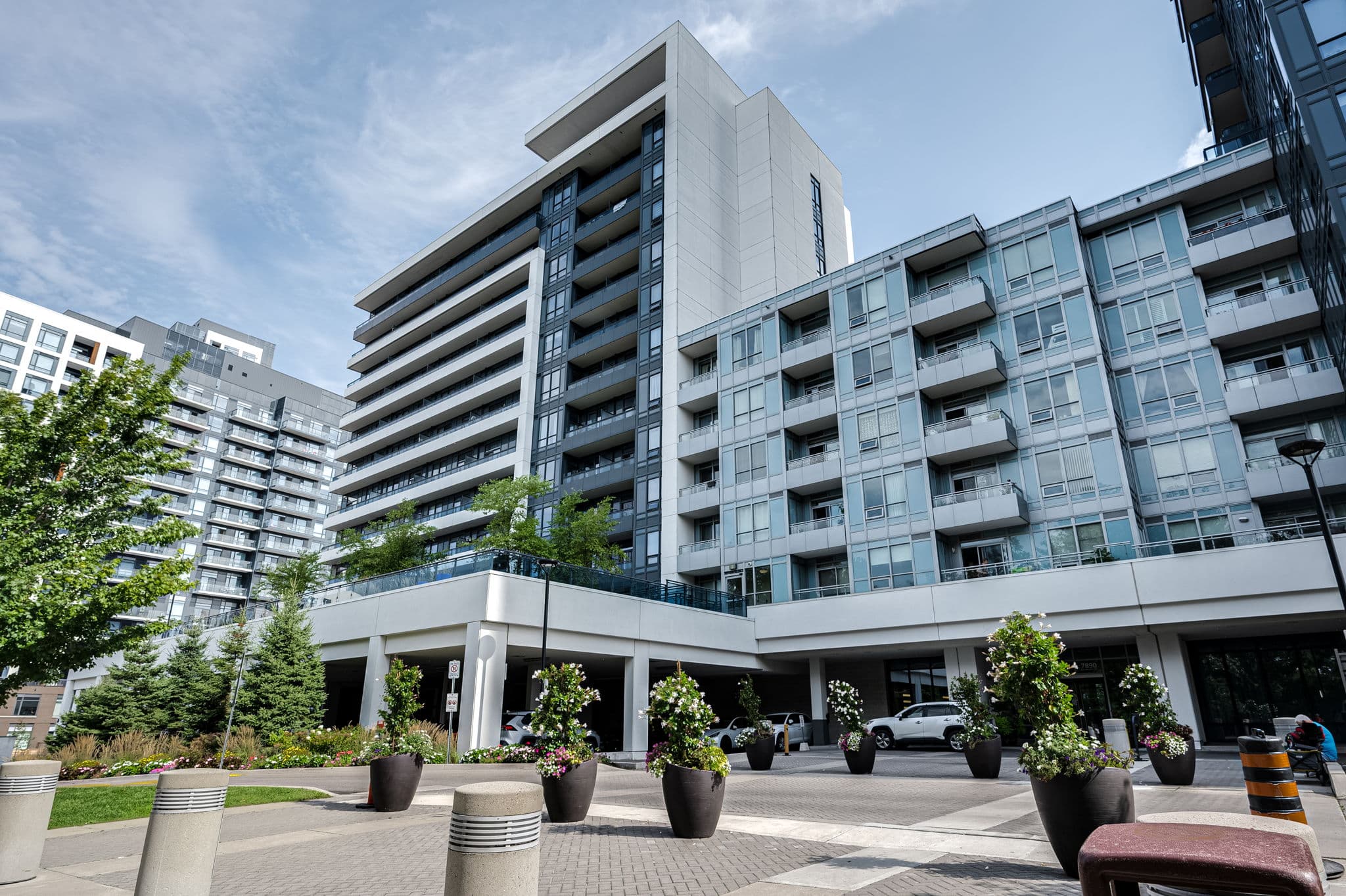 7900 Bathurst St Unit 514 Thornhill, ON L4J 0J9