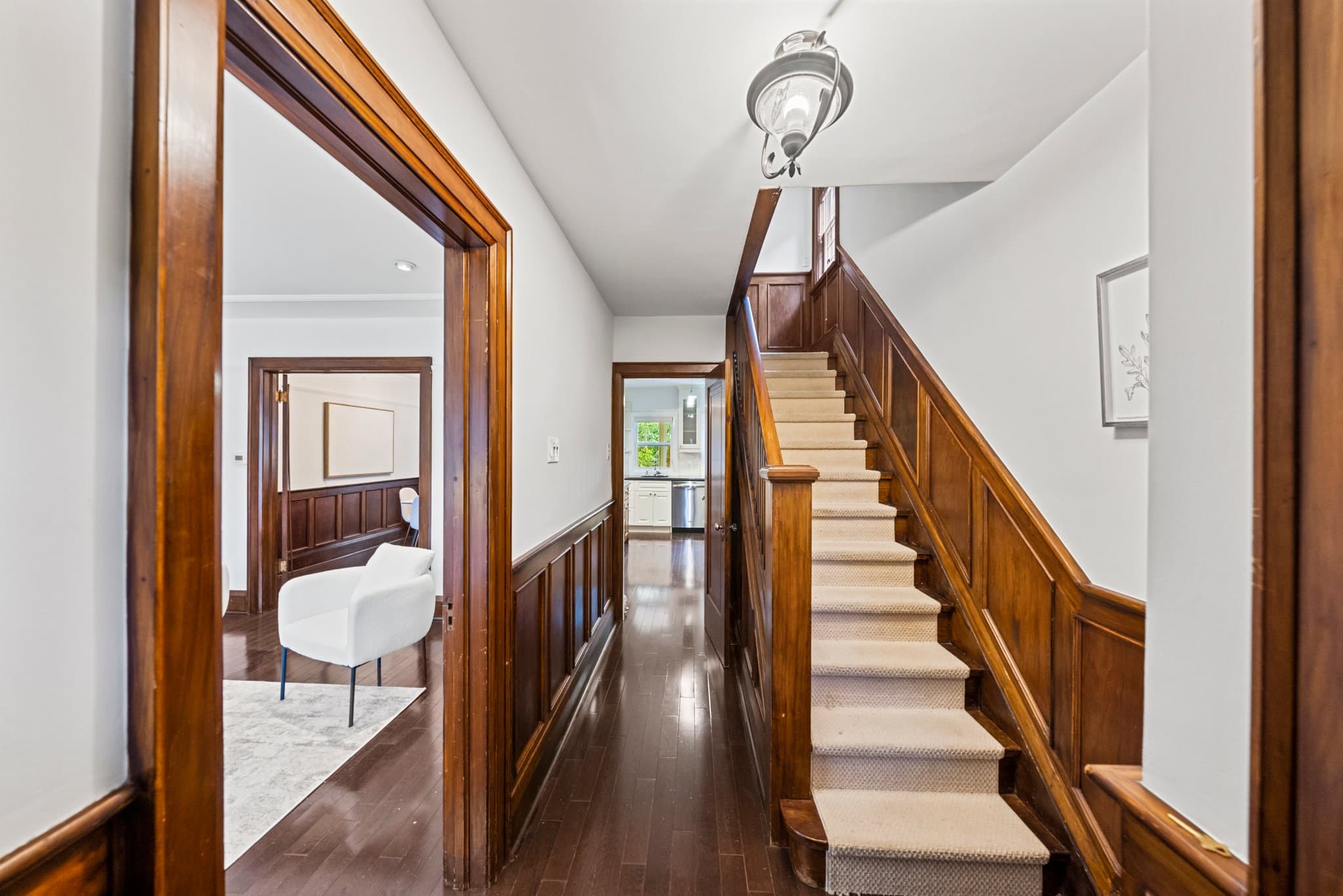 791 Millwood Rd Toronto, ON M4G 1W1