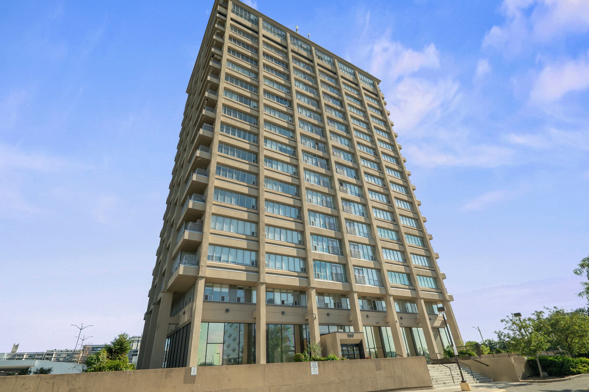 797 Don Mills Rd. Unit 205 Toronto, ON M3C 1V1