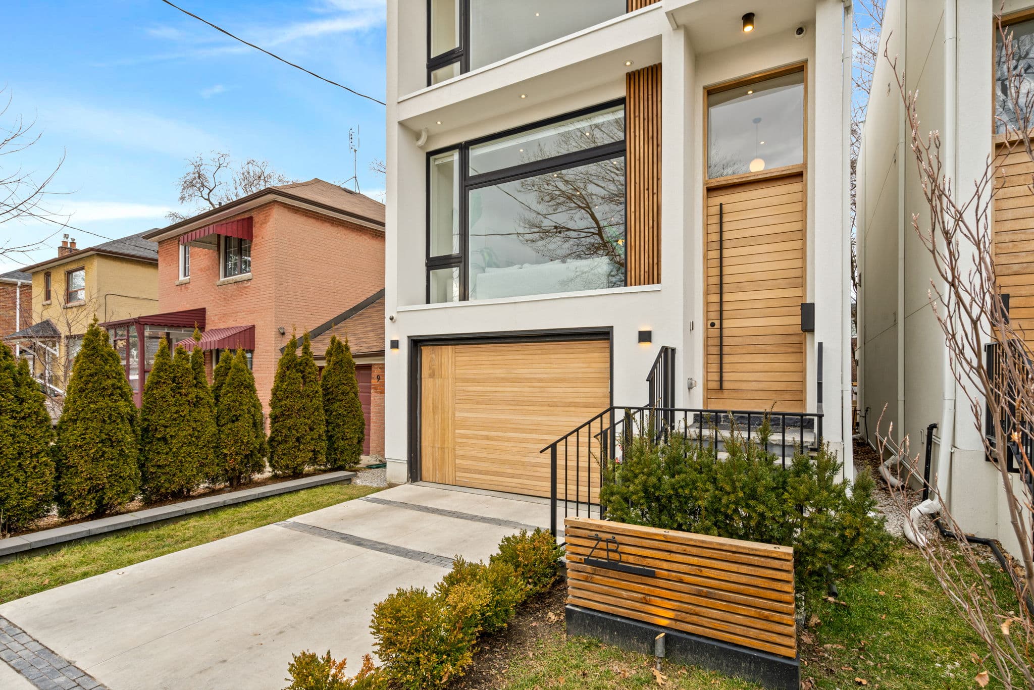 7B Maughan Crescent Toronto, ON M4L 3E4