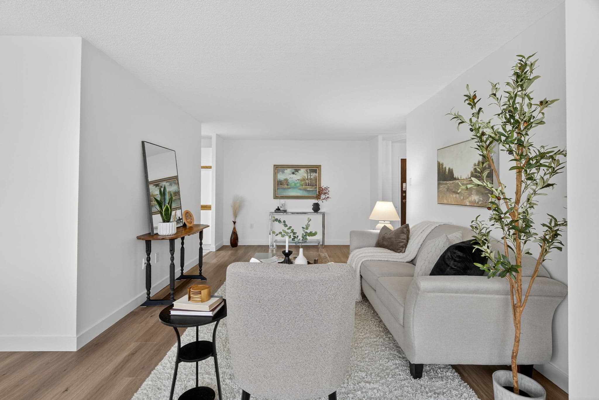 80 Antibes Dr Unit 1802 Toronto, ON M2R 3N5