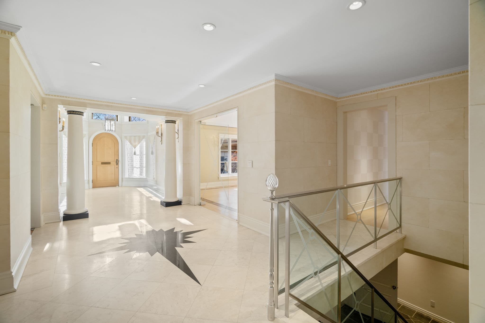 80 Bayview Ridge Toronto, ON M2L 1E6