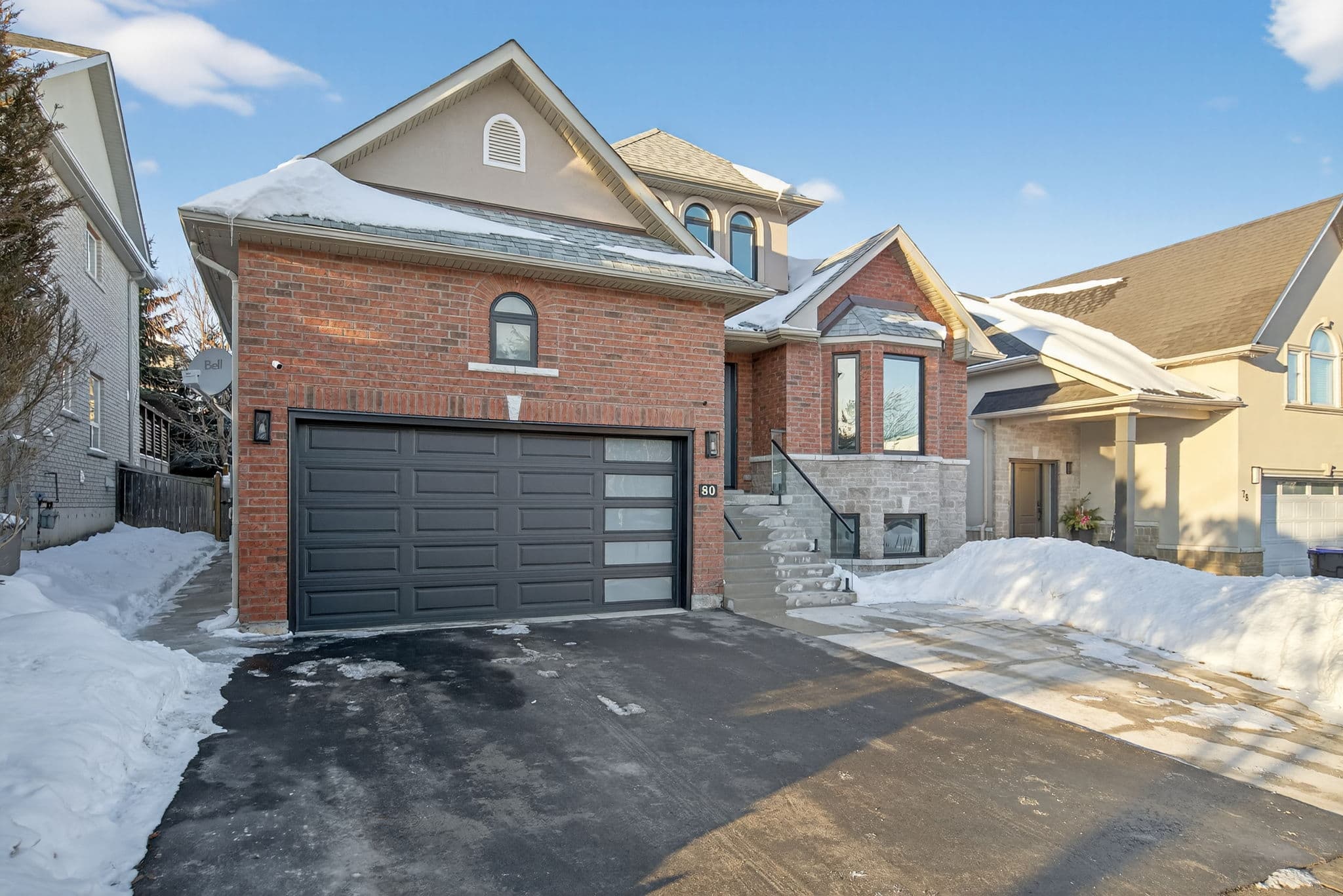 80 Gardiner Dr Bradford West Gwillimbury, ON L3Z 3E8
