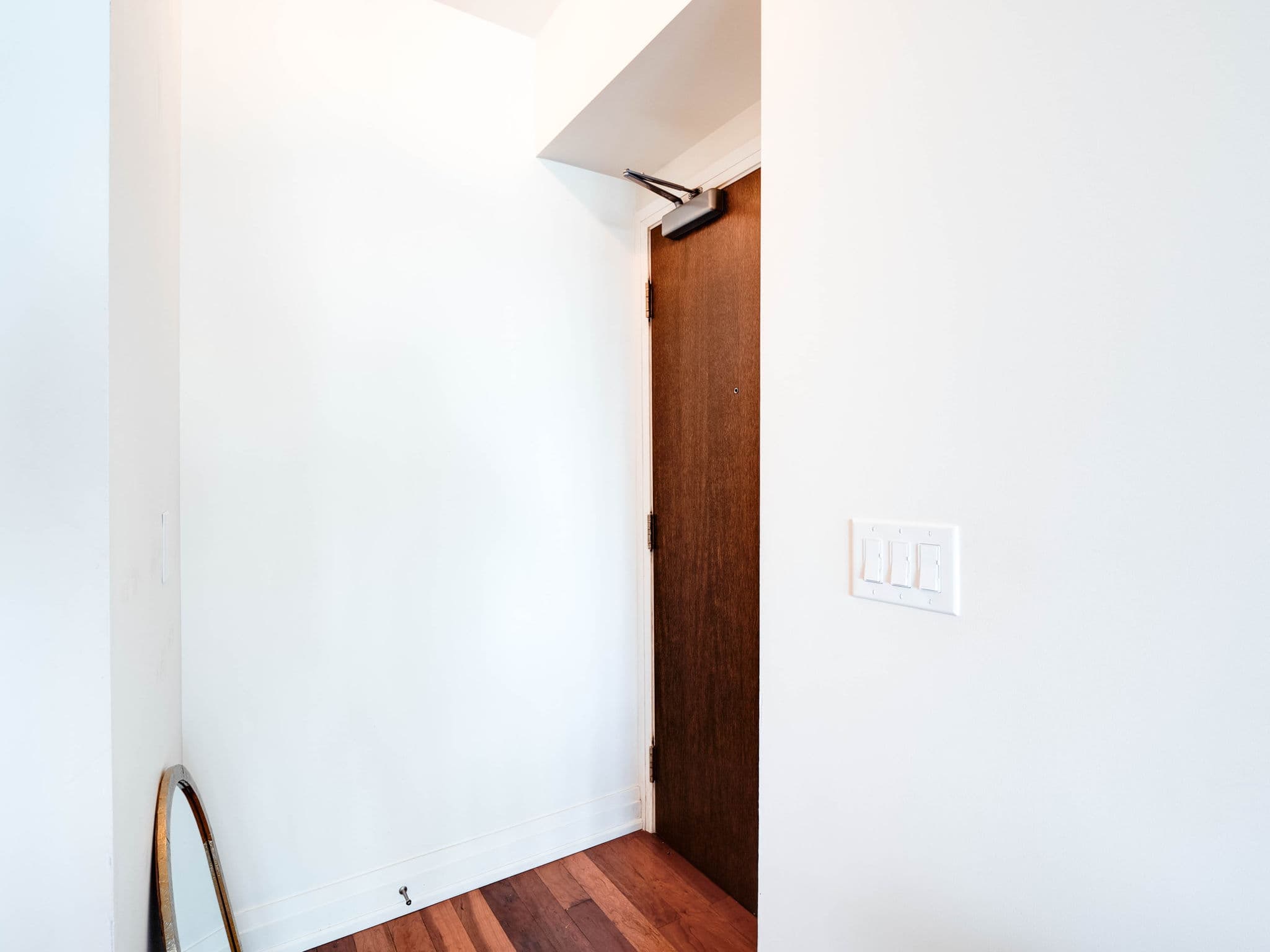 80 John St Unit 3906 Toronto, ON M5V 3X4