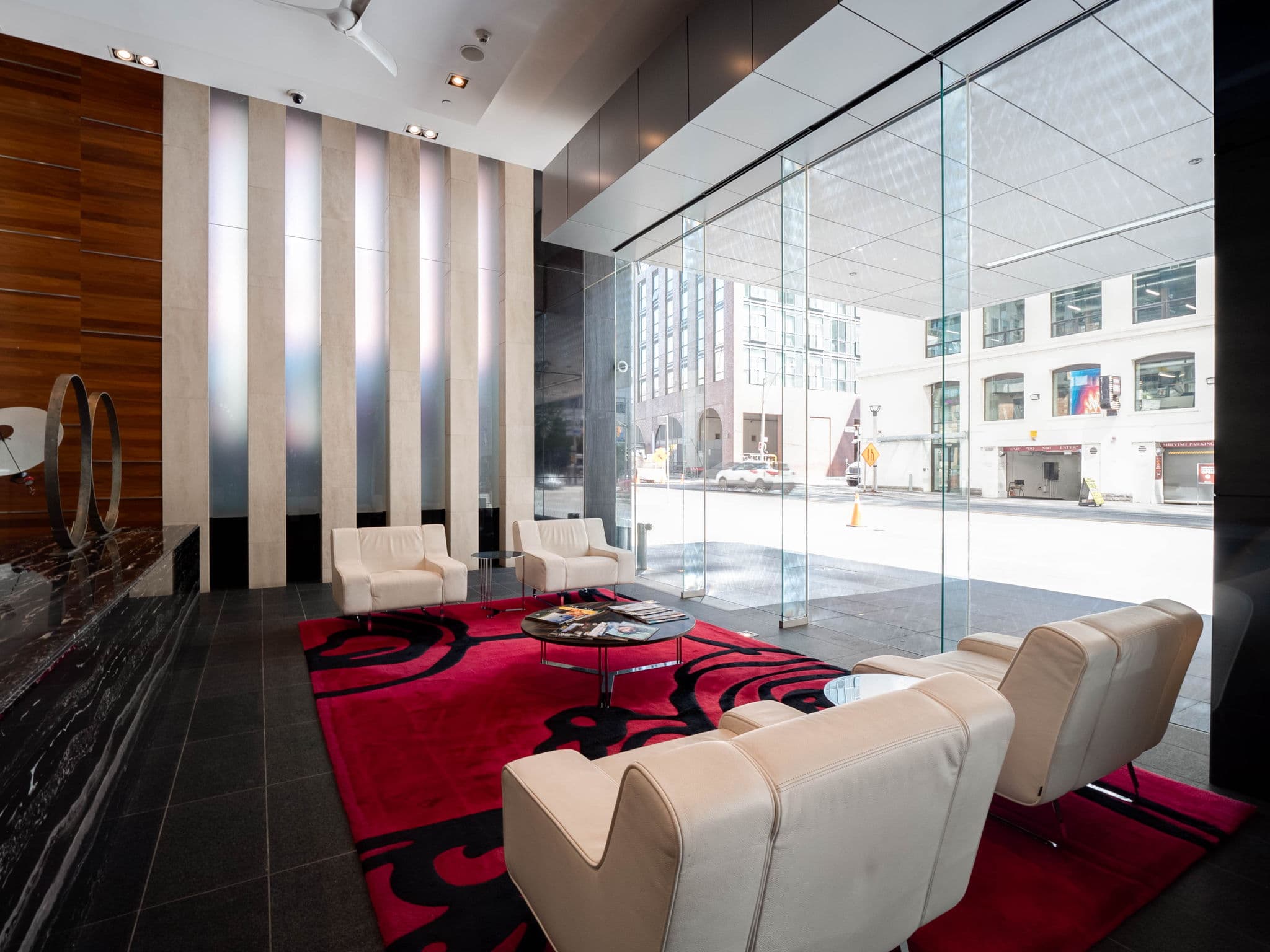 80 John St Unit 3906 Toronto, ON M5V 3X4
