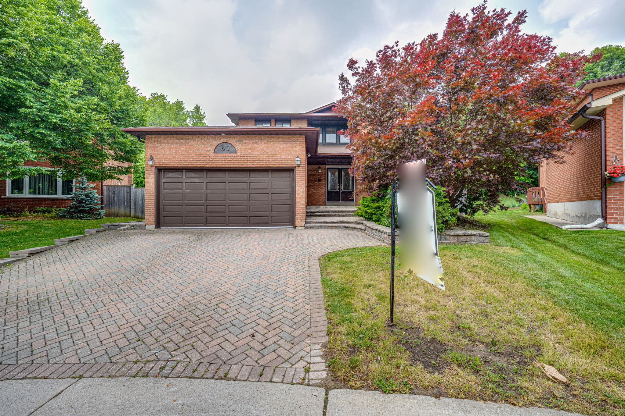 80 Lunau Ln Markham, ON L3T 5N4