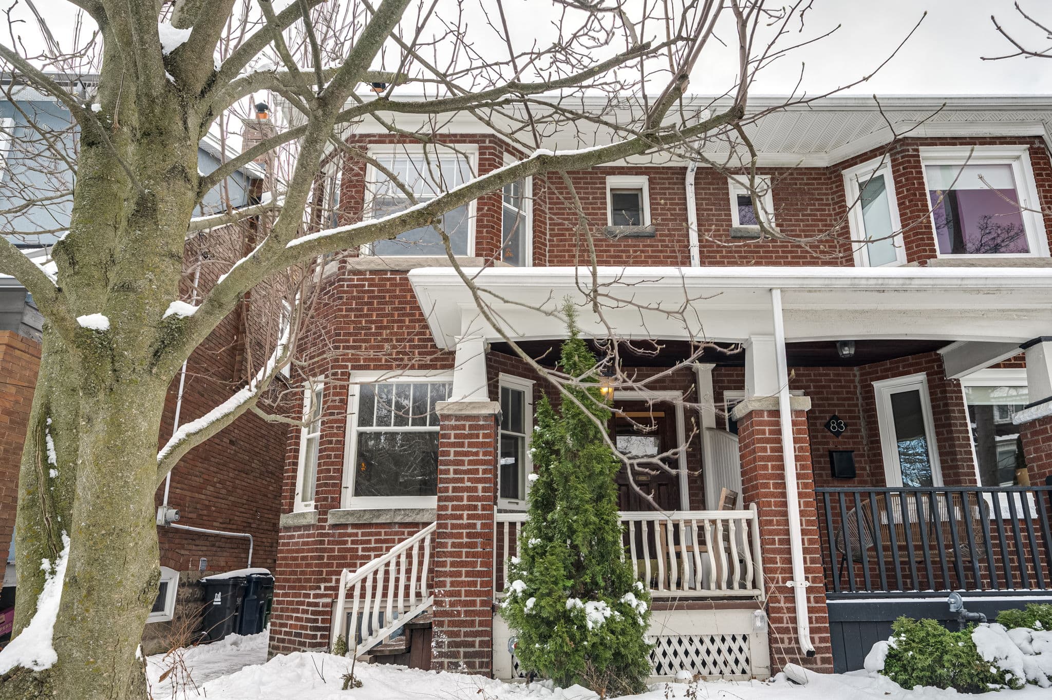 81 Benson Ave Toronto, ON M6G 2H7