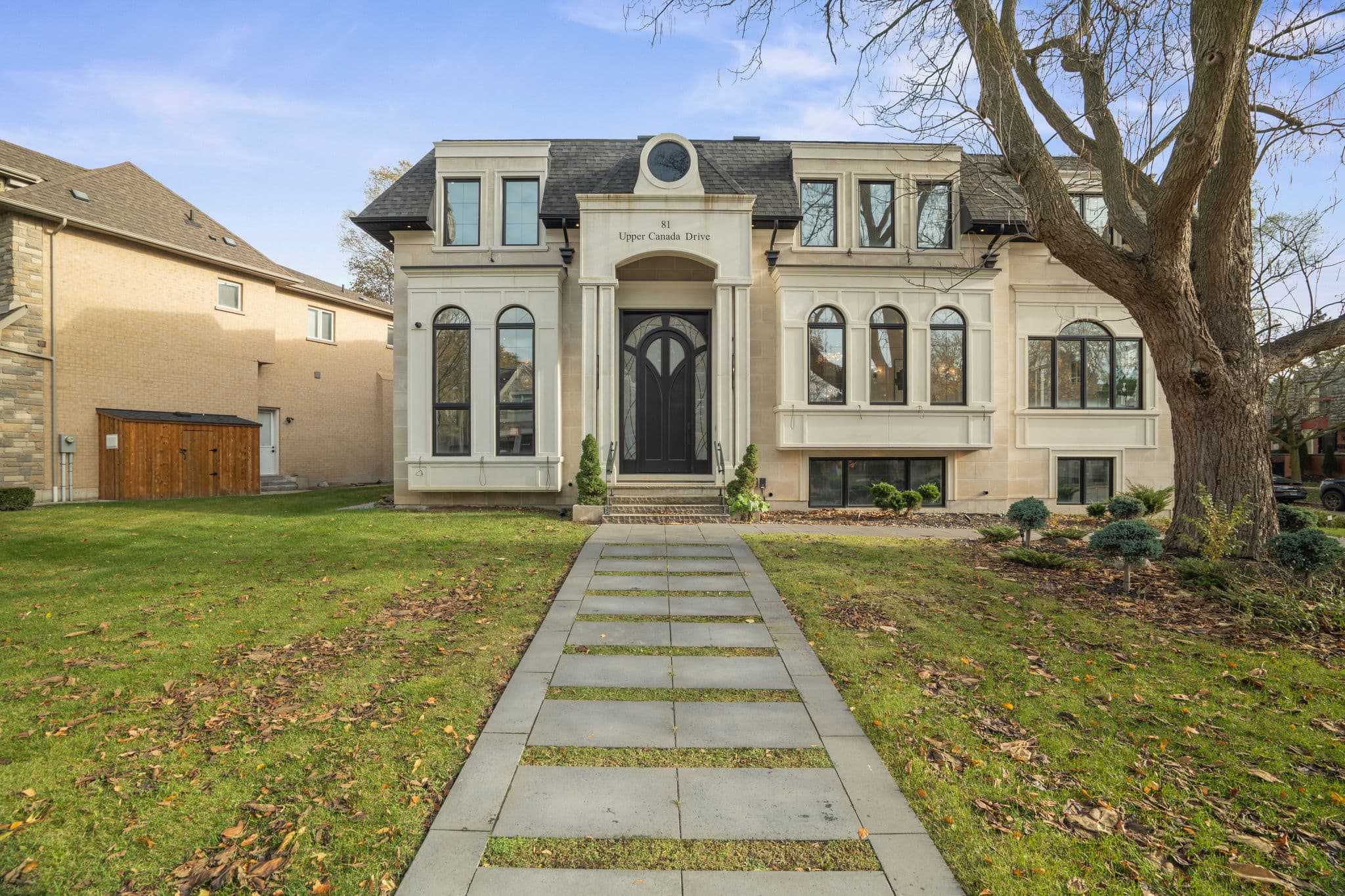 81 Upper Canada Dr Toronto, ON M2P 2A3