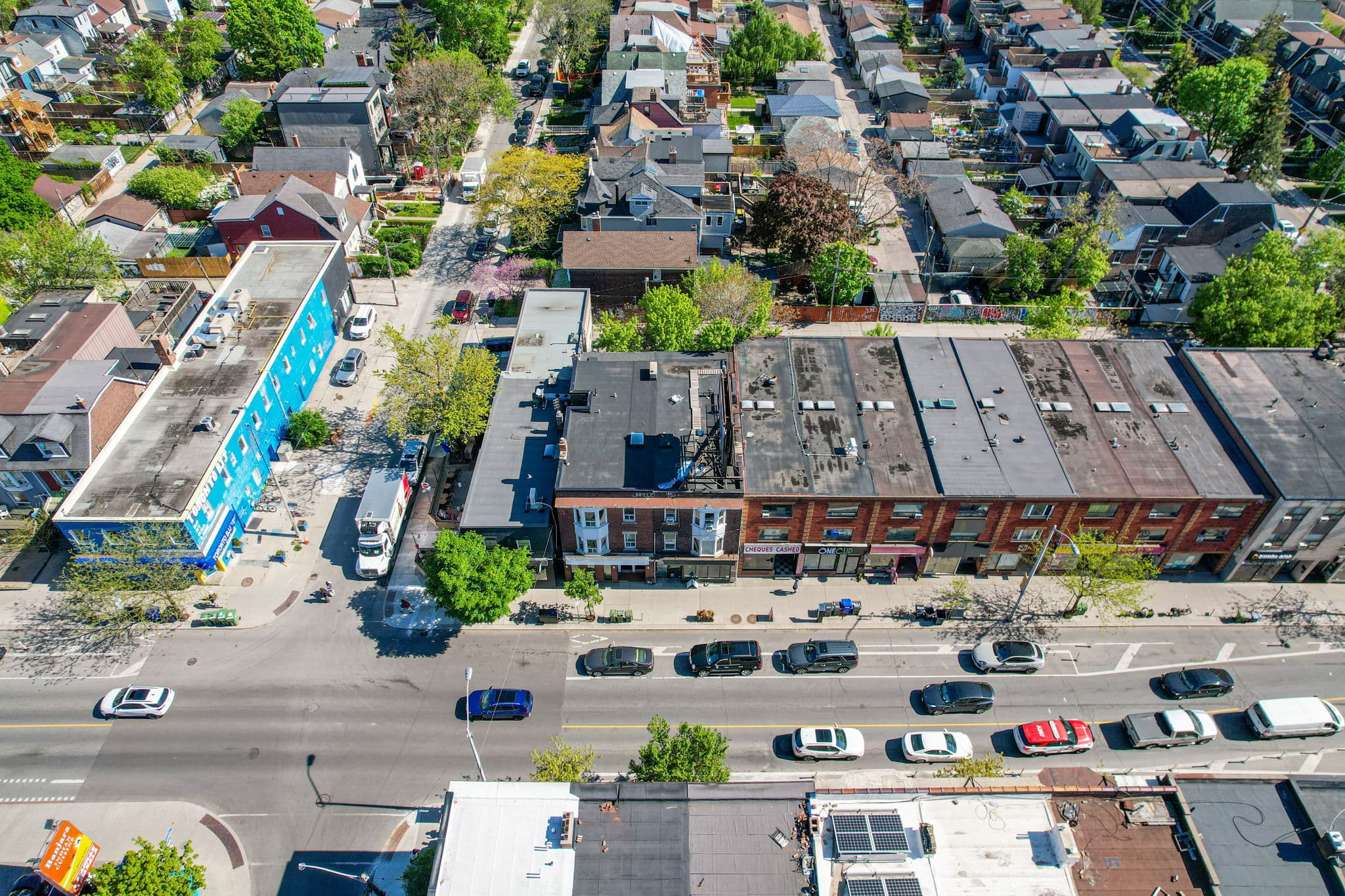 817 Bloor St W Toronto, ON M6G 1M1
