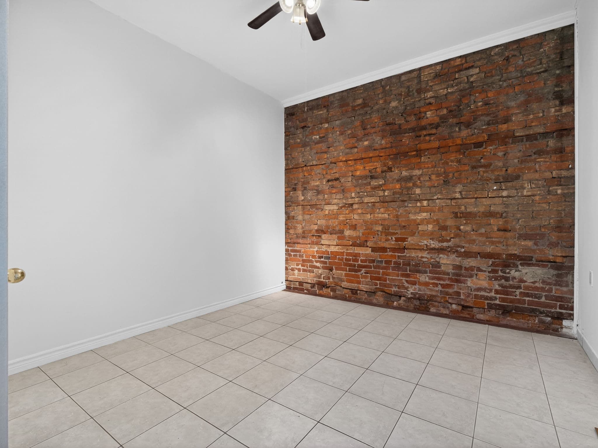 817 Bloor St W Toronto, ON M6G 1M1