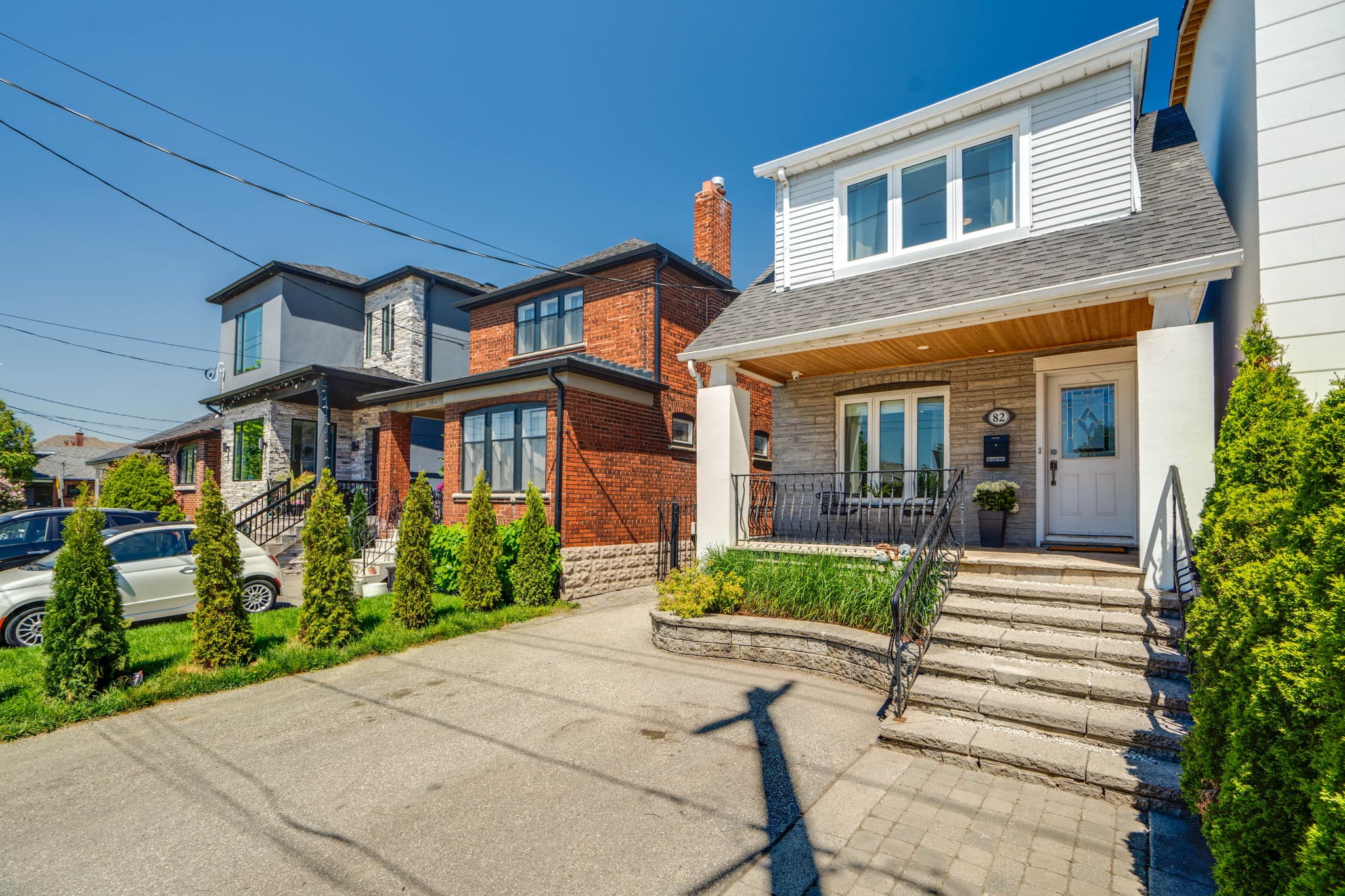 82 Bowie Ave Toronto, ON M6E 2P5
