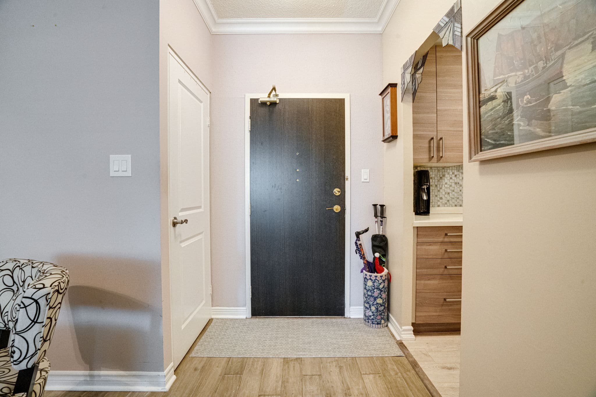 820 Burnhamthorpe Rd Unit 104 Toronto, ON M9C 4W2