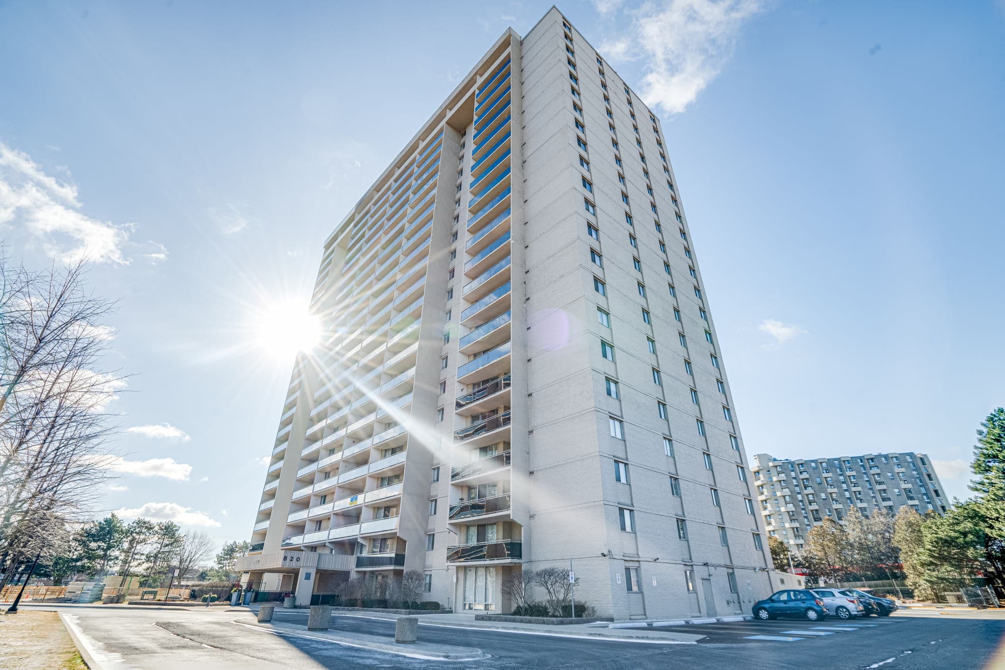 820 Burnhamthorpe Rd Unit 104 Toronto, ON M9C 4W2