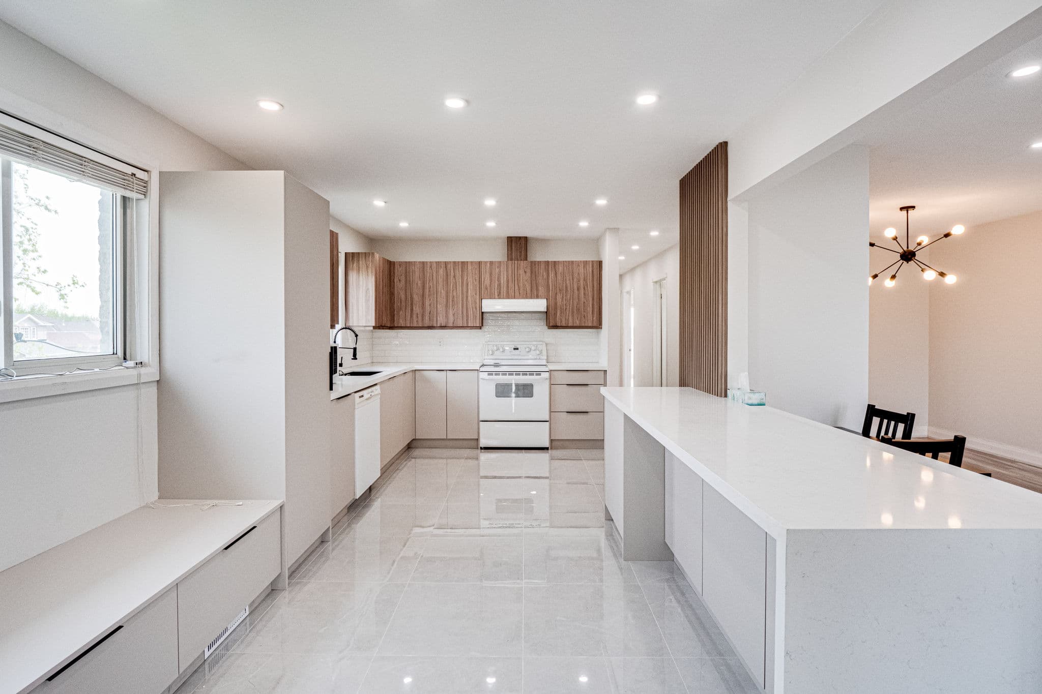 83 Adams St Bradford West Gwillimbury, ON L3Z 3E2