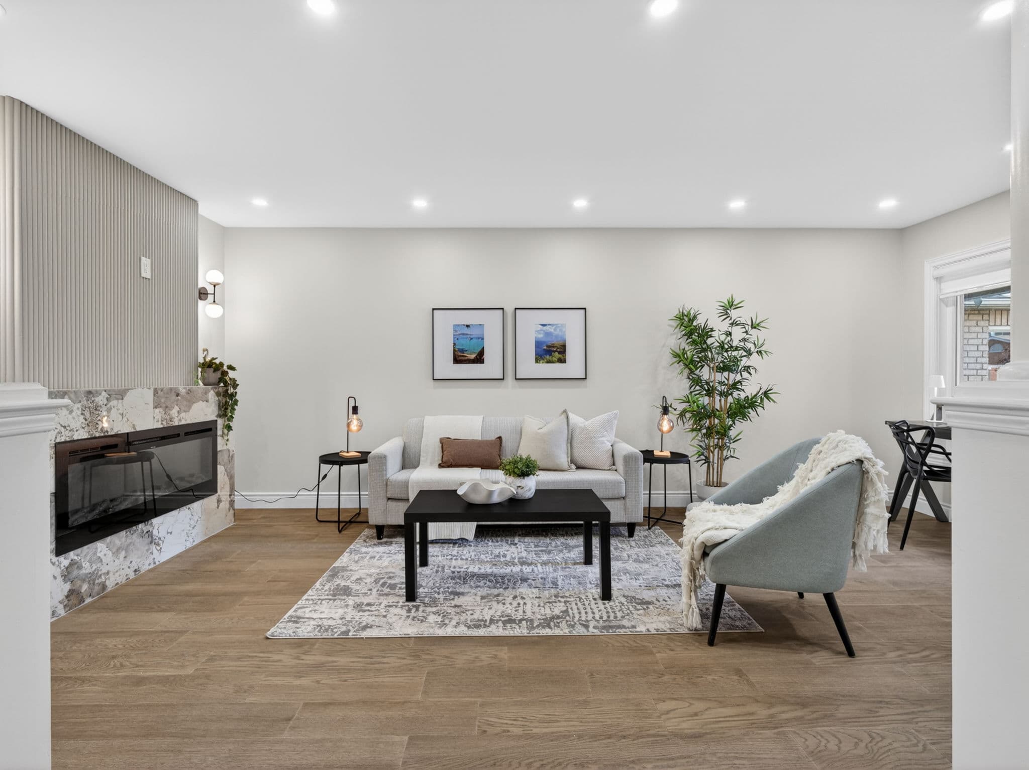 833 Scollard Ct Unit 123 Mississauga, ON L5V 2B4