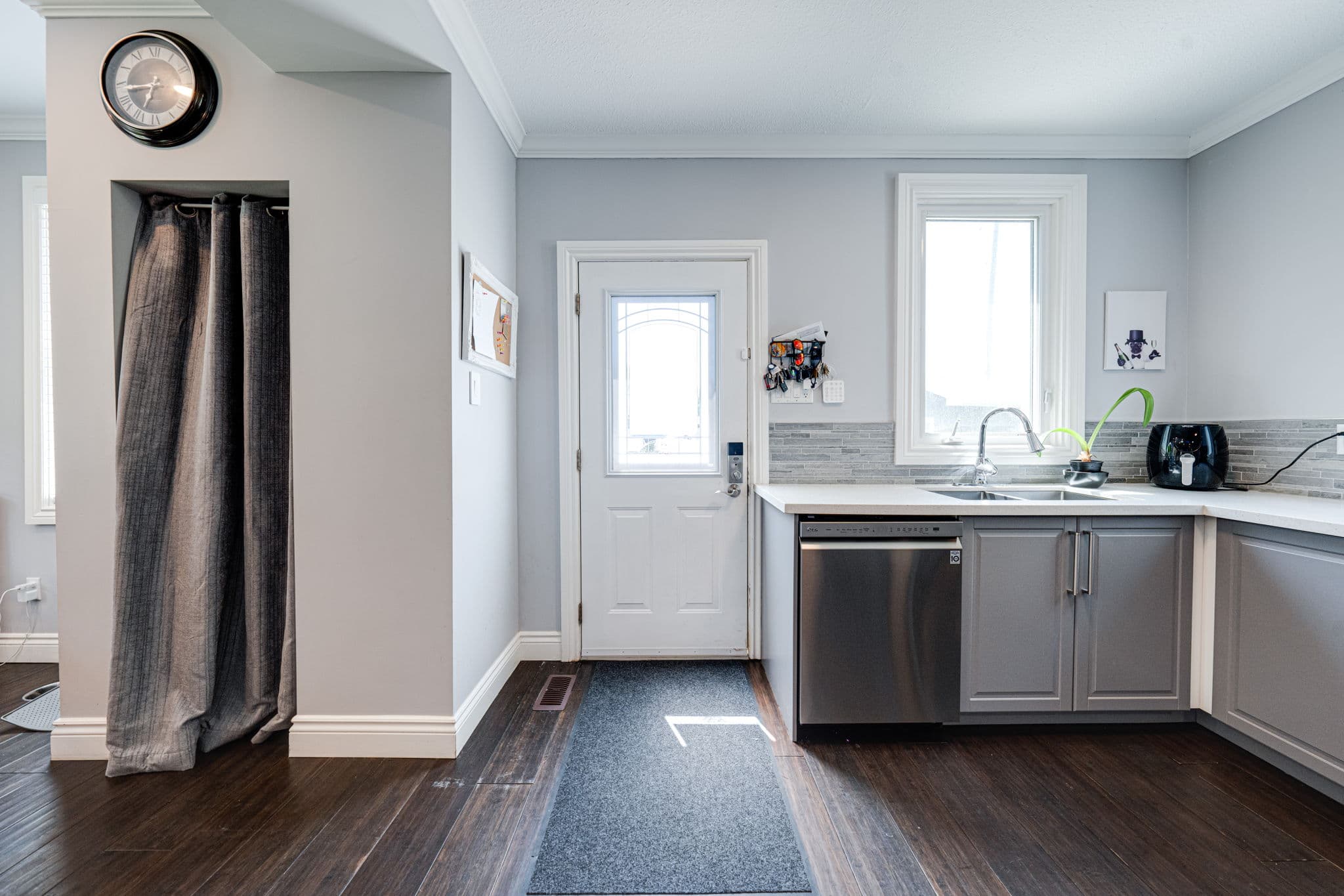 85 Curtis St Angus, ON L0M 1B0