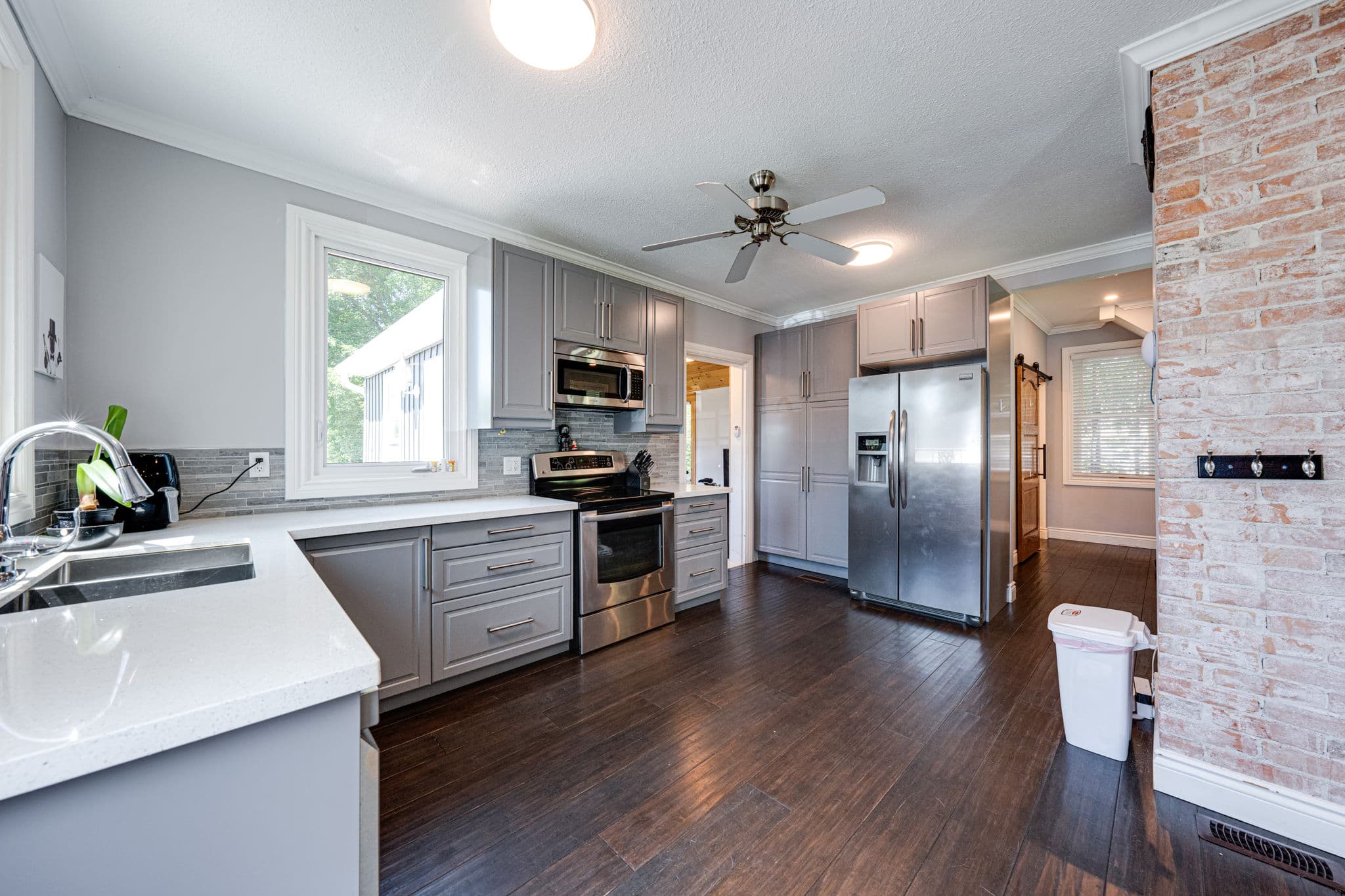 85 Curtis St Angus, ON L0M 1B0