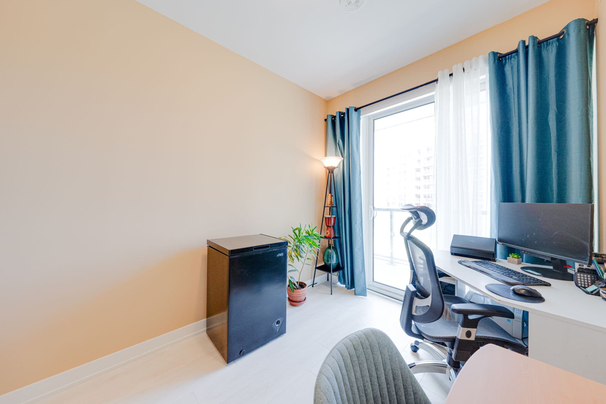 85 Oneida Crescent Unit 708 Richmond Hill, ON L4B 0H4