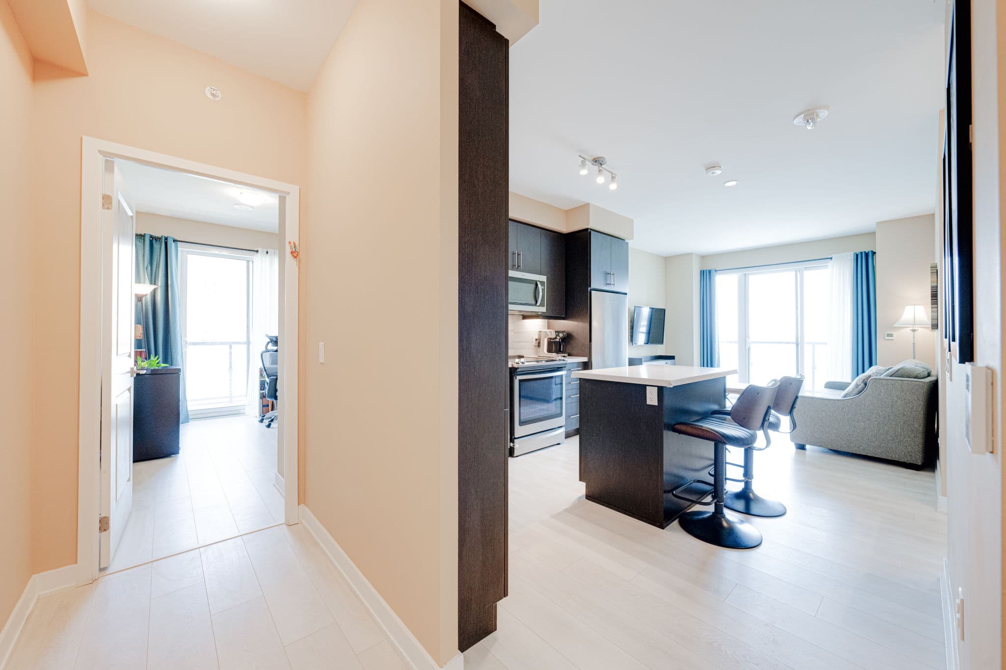 85 Oneida Crescent Unit 708 Richmond Hill, ON L4B 0H4