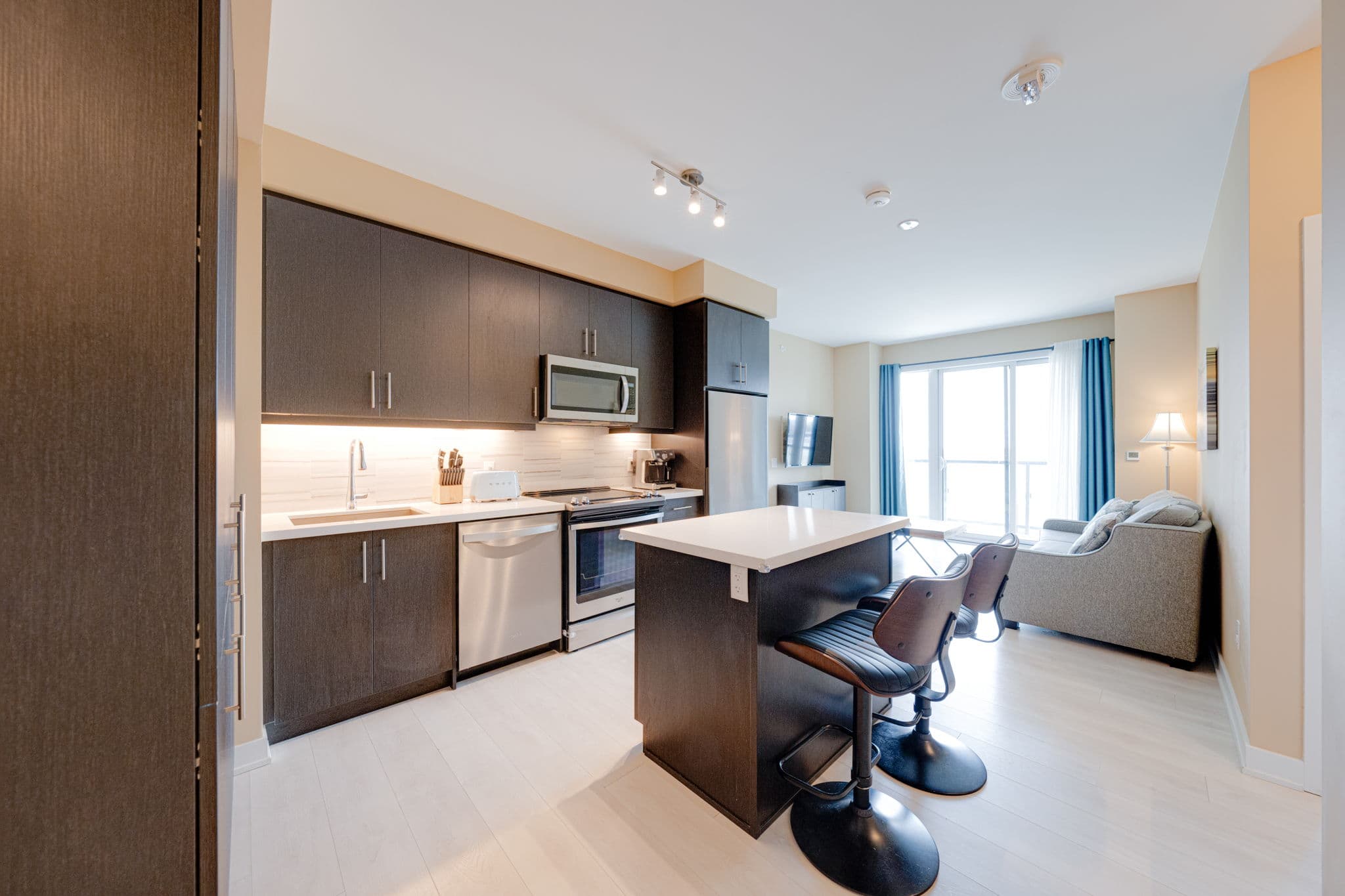 85 Oneida Crescent Unit 708 Richmond Hill, ON L4B 0H4