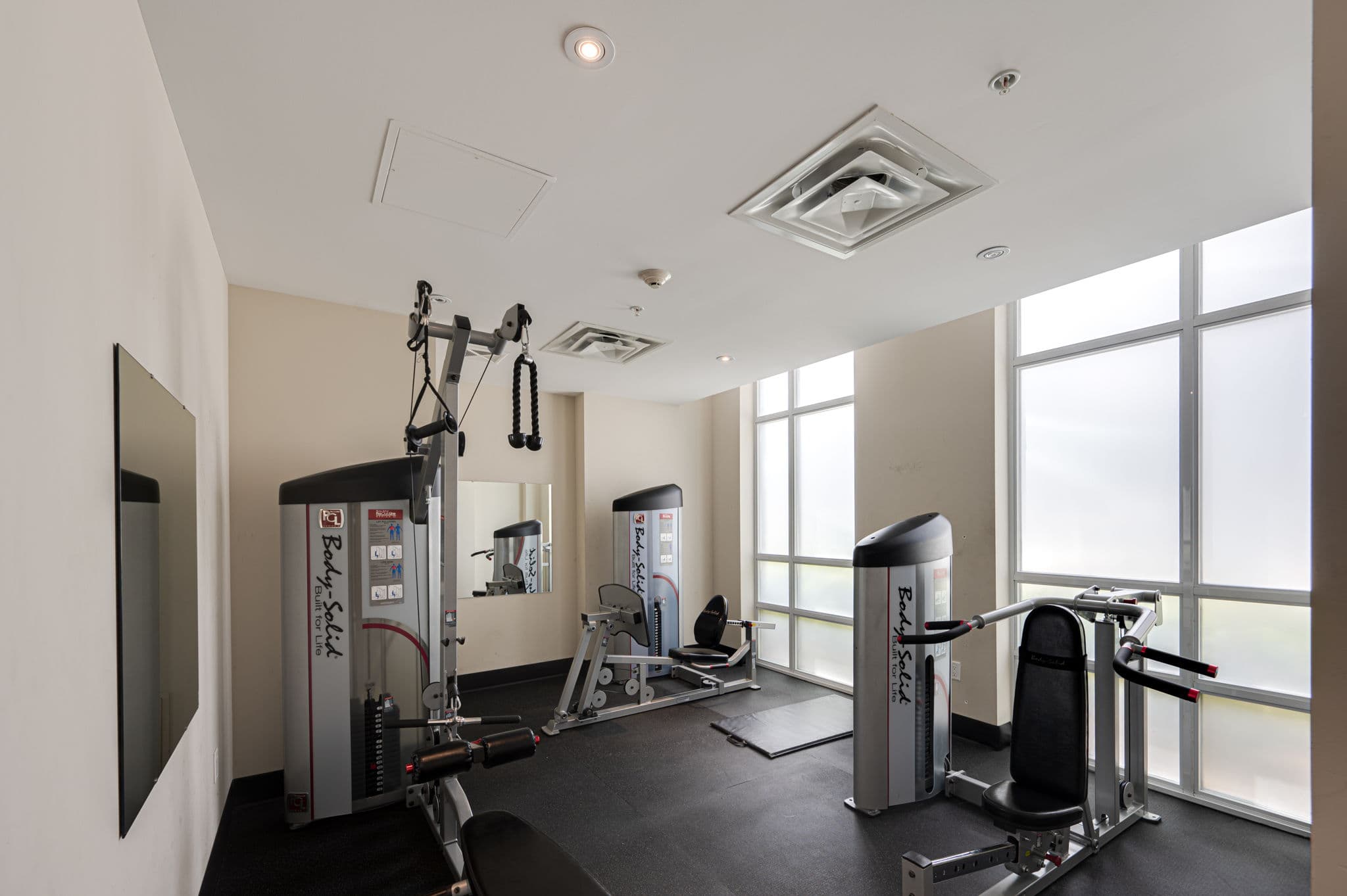 85 Robinson St Unit 803 Hamilton, ON L8P 0B9