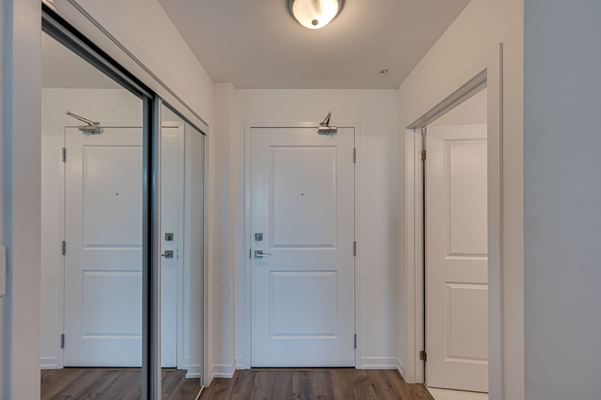 85 Robinson St Unit 803 Hamilton, ON L8P 0B9