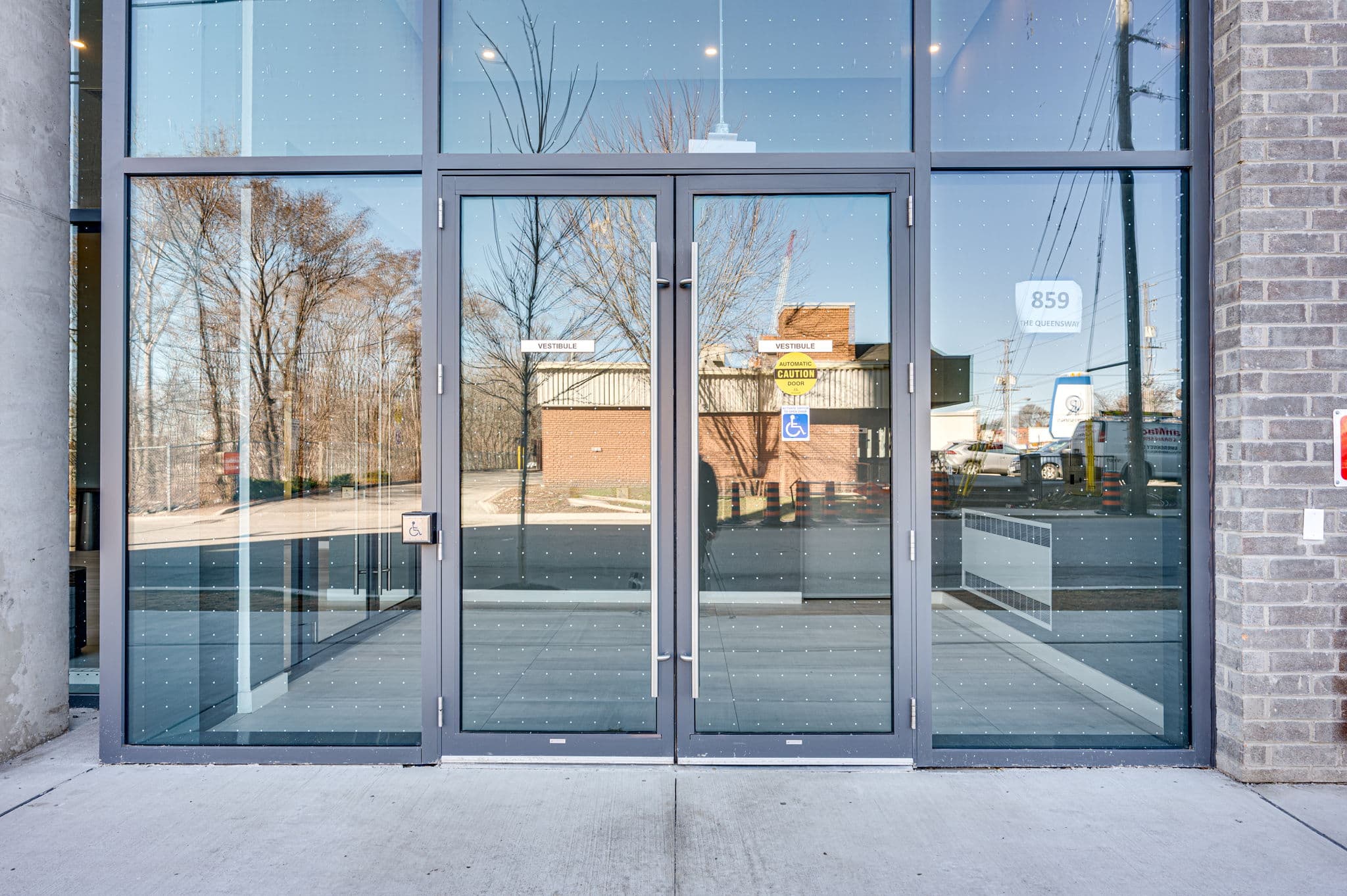 859 The Queensway Unit 709 Toronto, ON M8Z 1N8