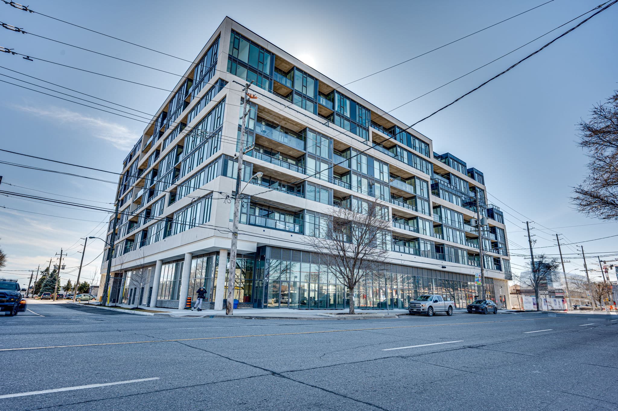 859 The Queensway Unit 709 Toronto, ON M8Z 1N8