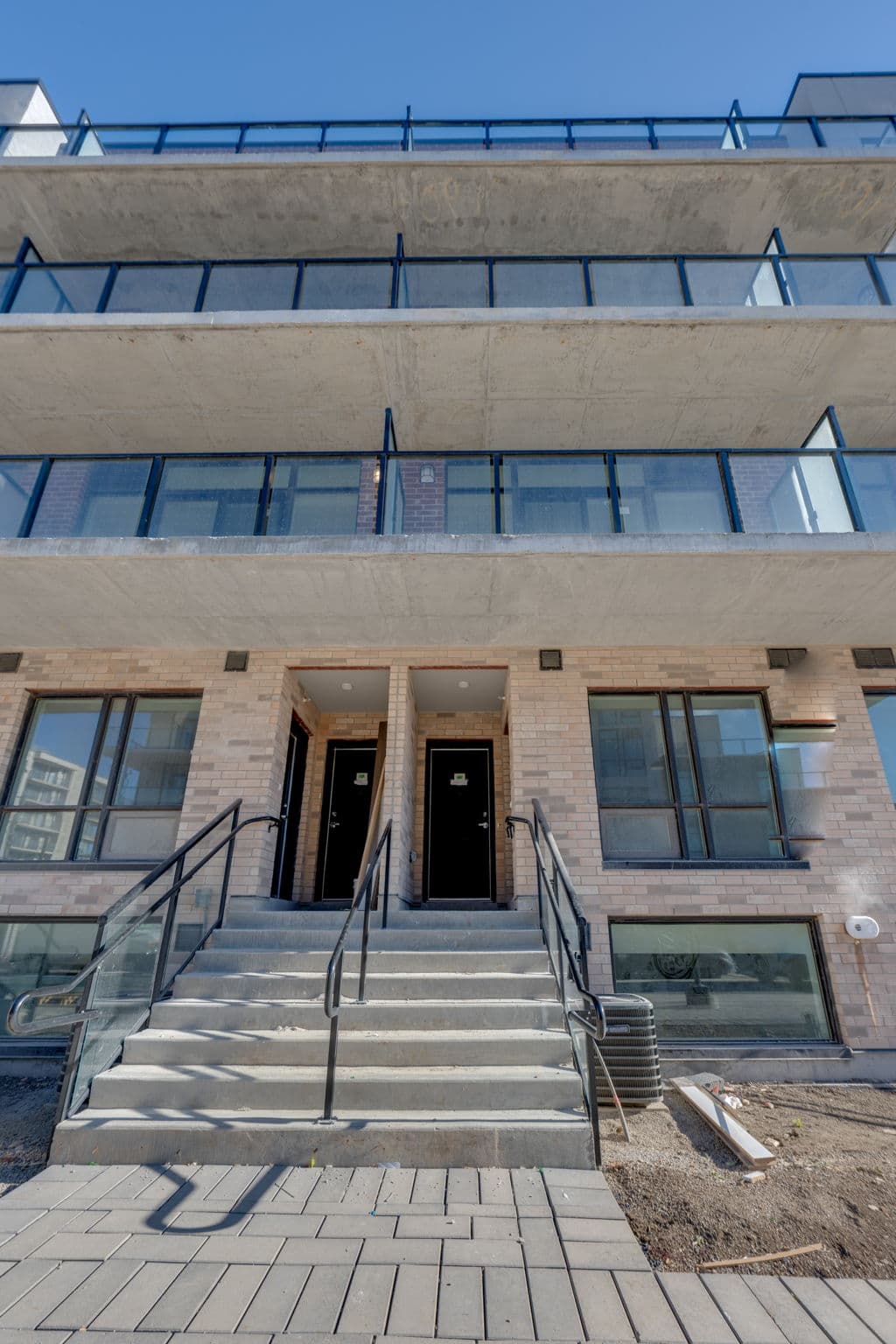 861 Sheppard Ave W 5 Toronto, ON M3H 2T4
