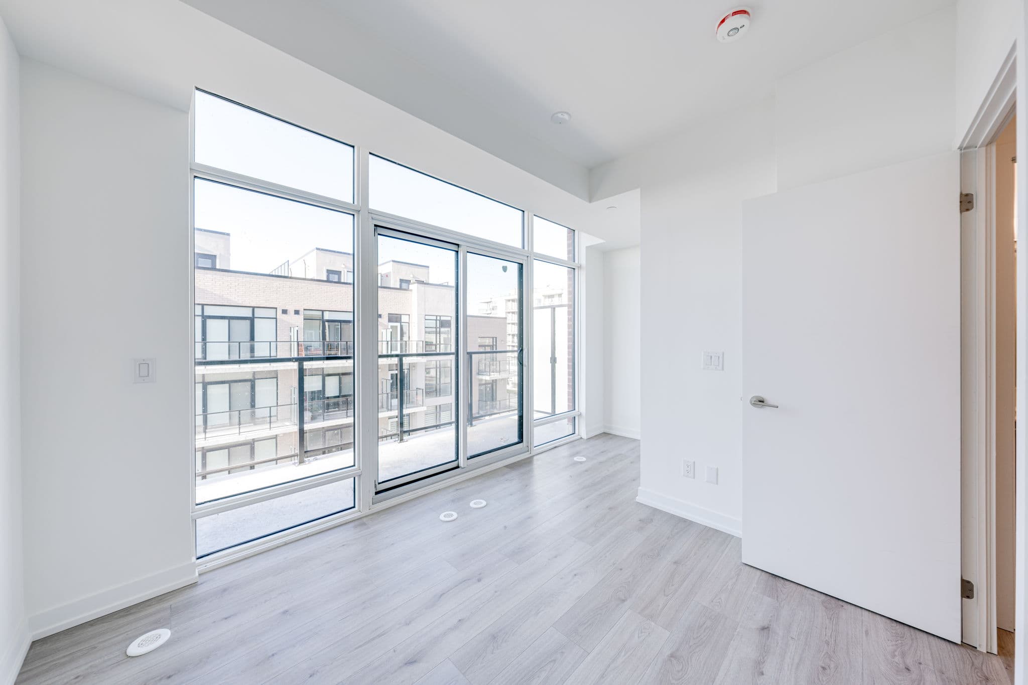 861 Sheppard Ave W 5 Toronto, ON M3H 2T4