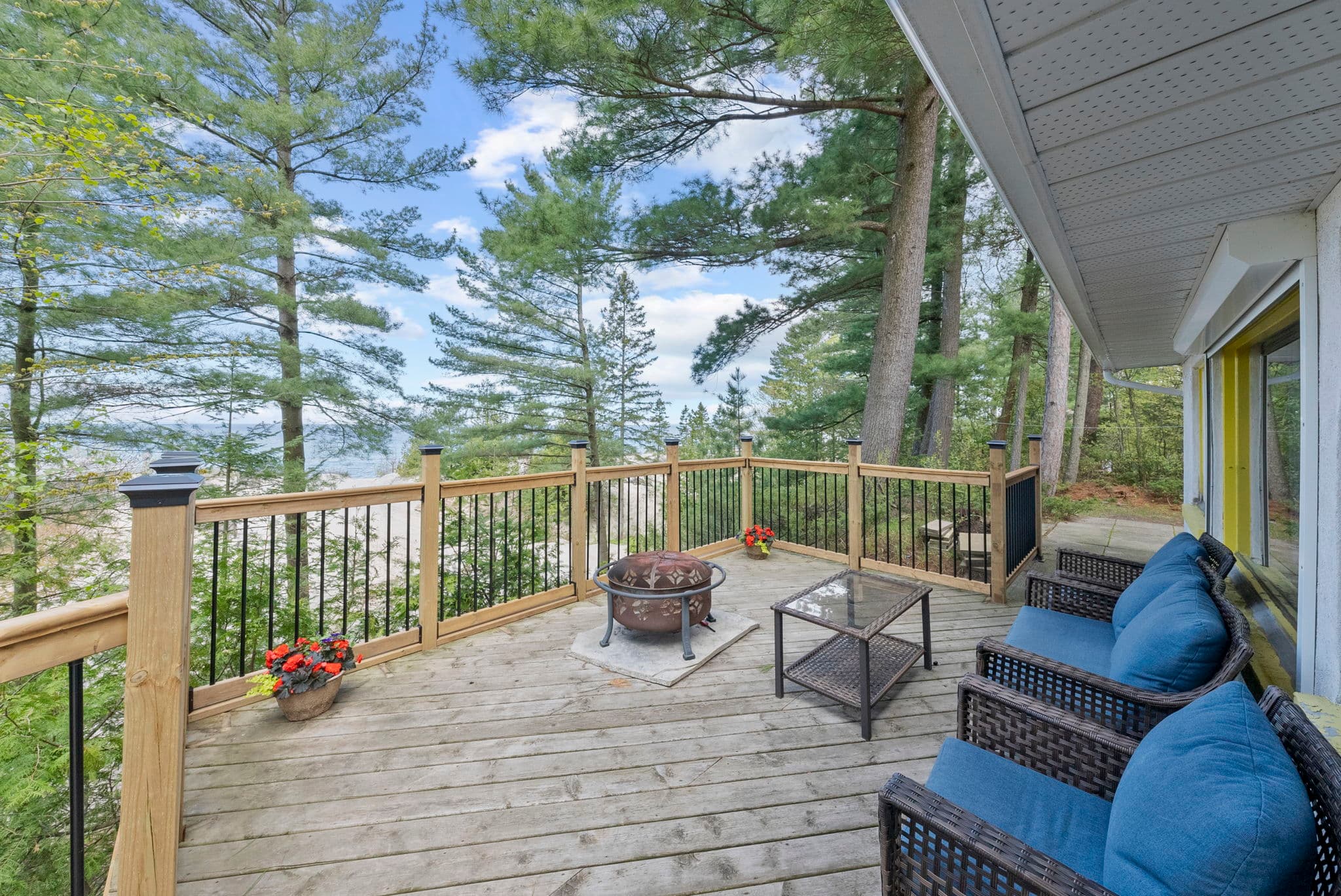 862 Tiny Beaches Rd S ON L0L 2T0