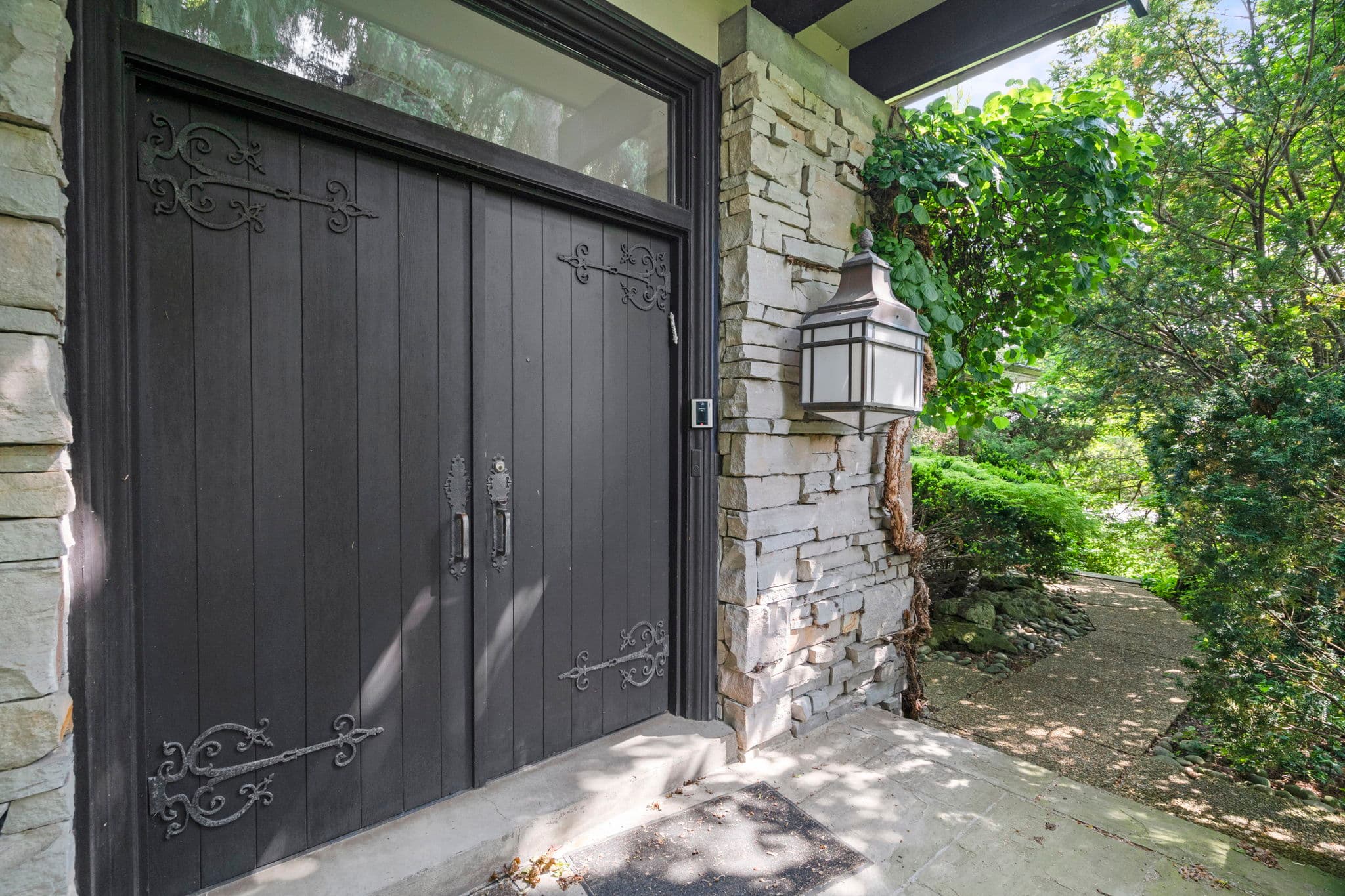 88 Bayview Ridge Toronto, ON M2L 1E6
