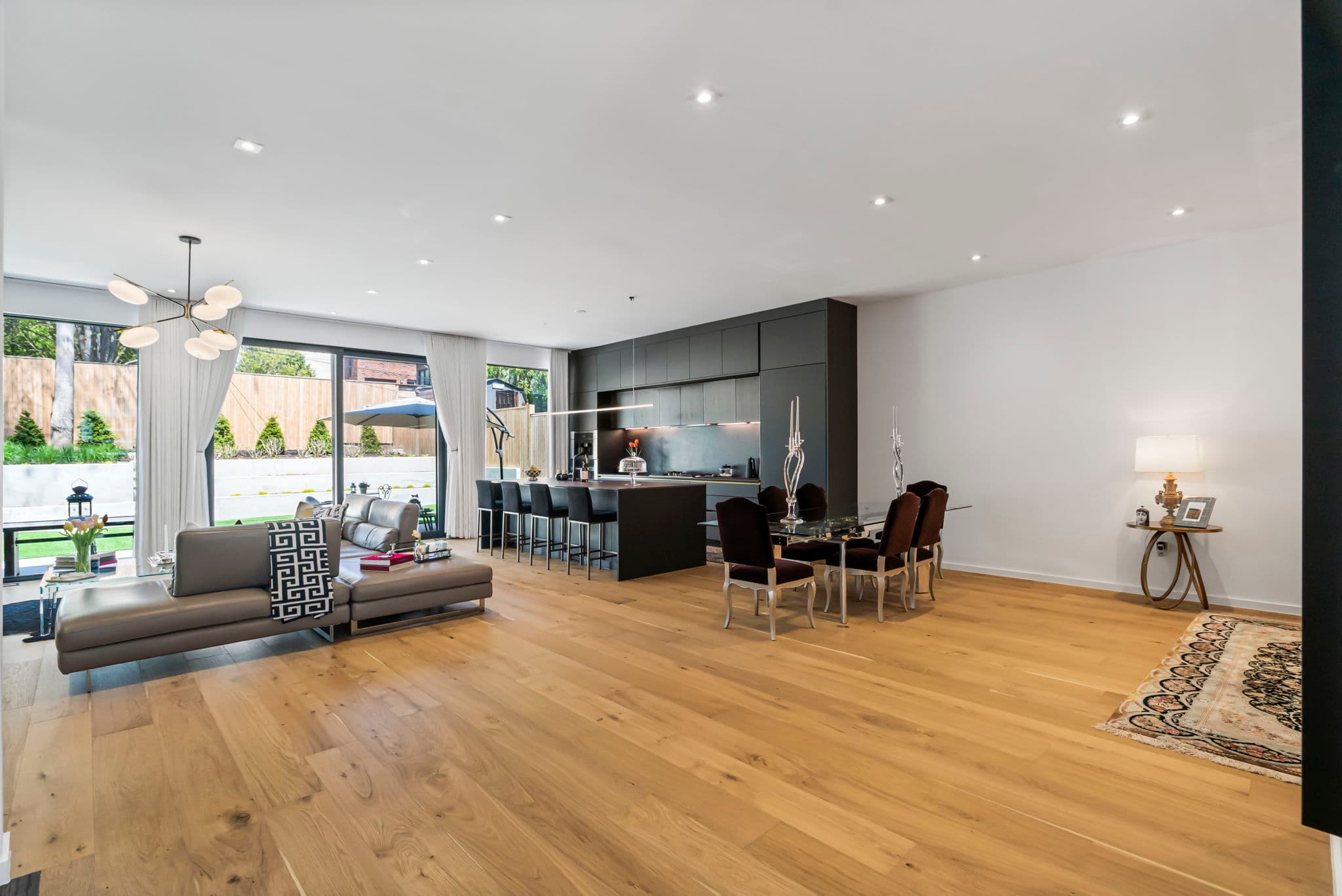 88 College View Ave Toronto, ON M5P 1K1