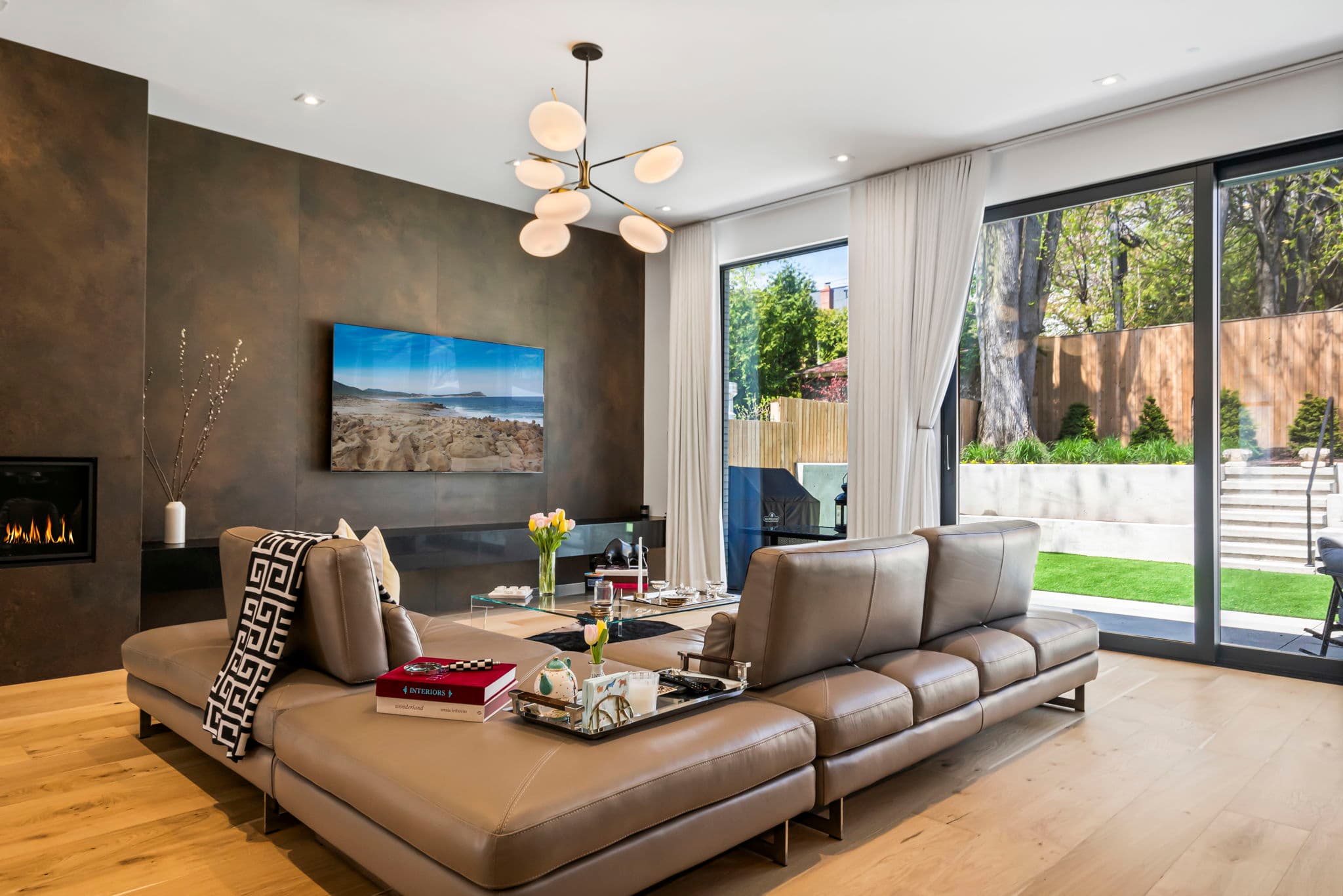 88 College View Ave Toronto, ON M5P 1K1