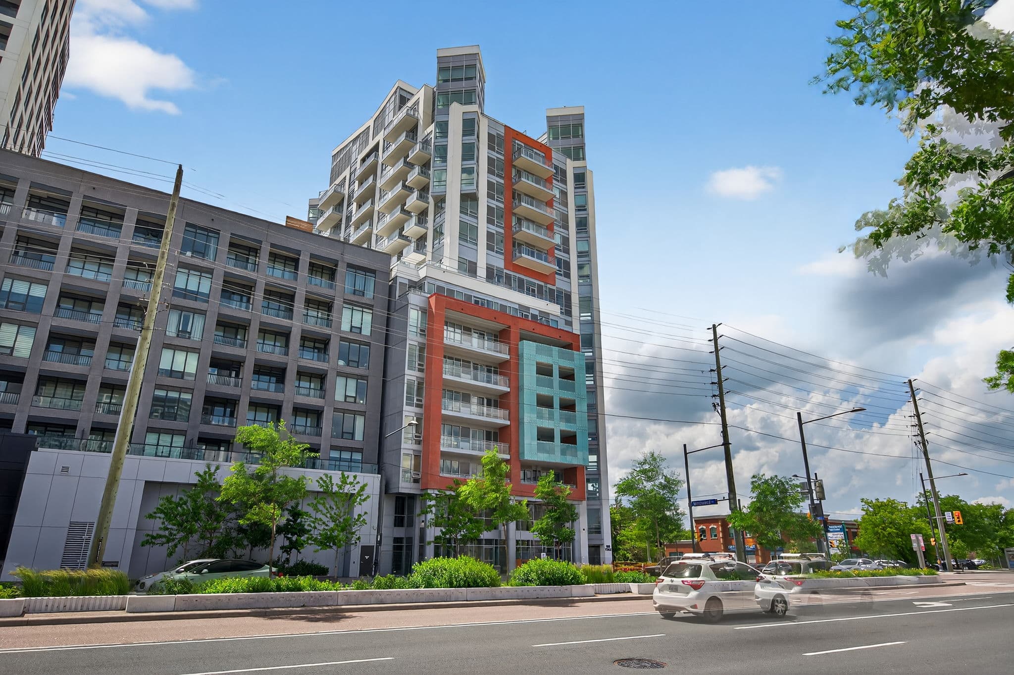 8888 Yonge St Unit 802 Richmond Hill, ON L4C 6Z1