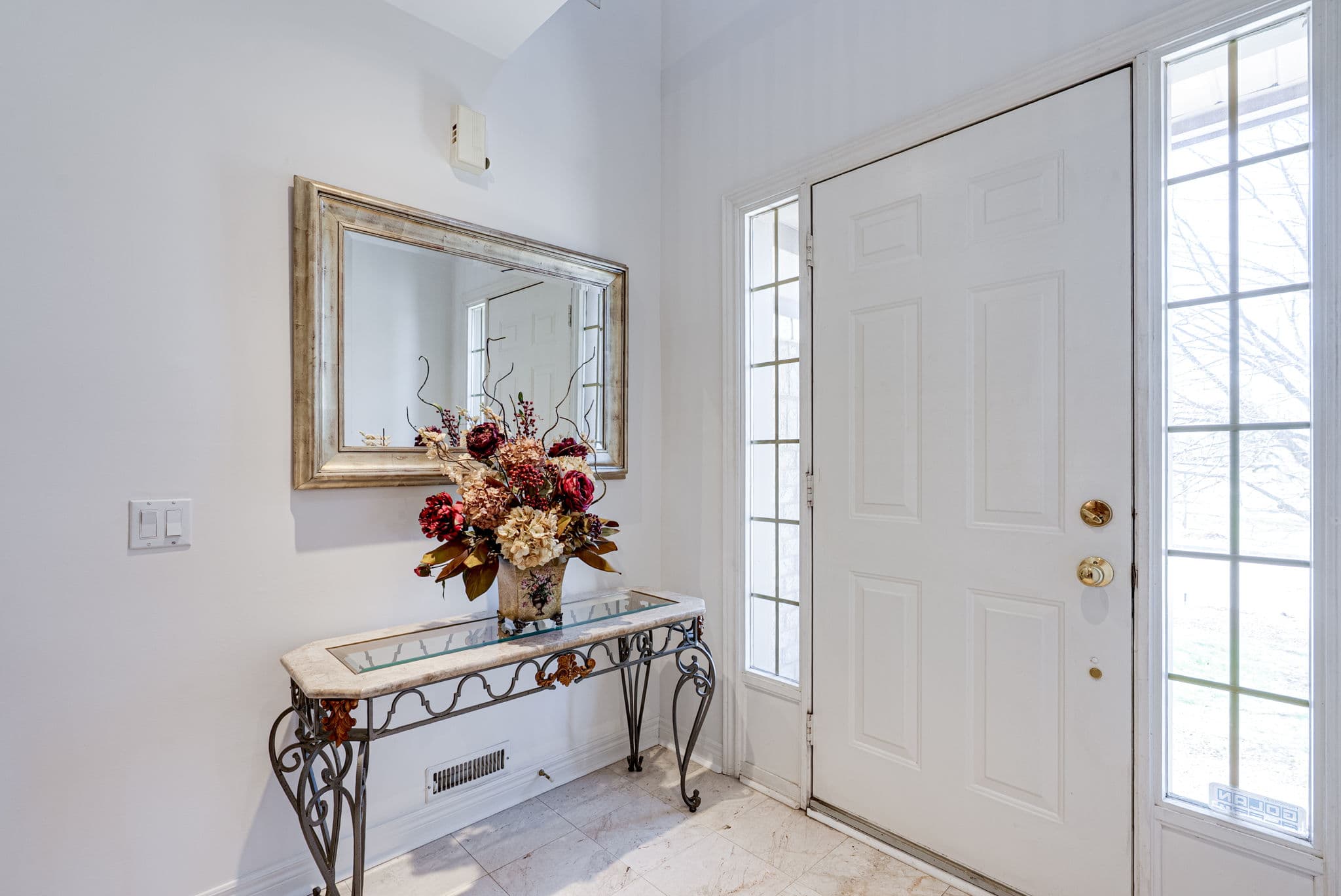 8909 Bathurst St Townhouse 9 Richmond Hill, ON L4C 0H4