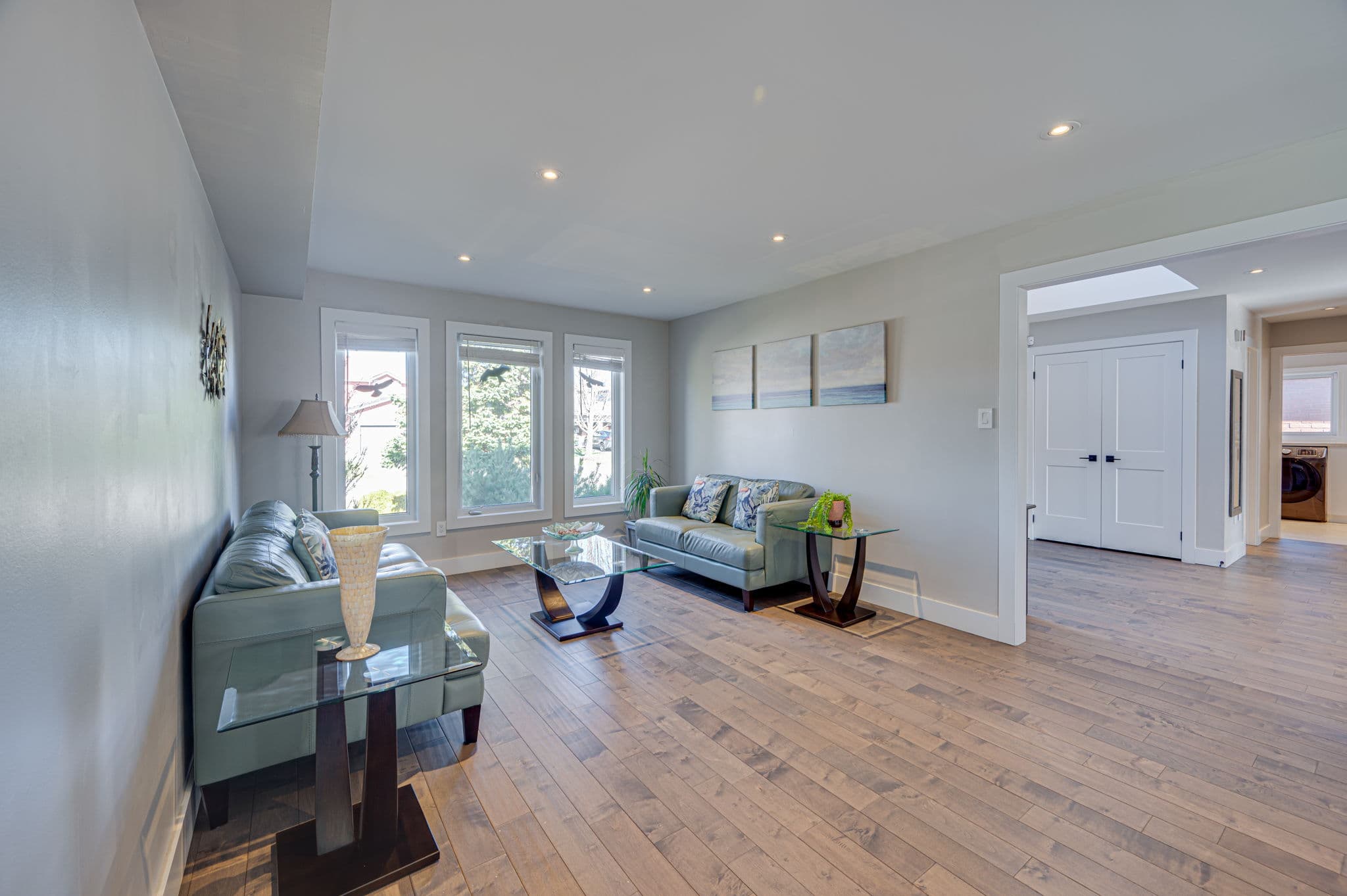 9 Carley Crescent Barrie, ON L4N 0M9