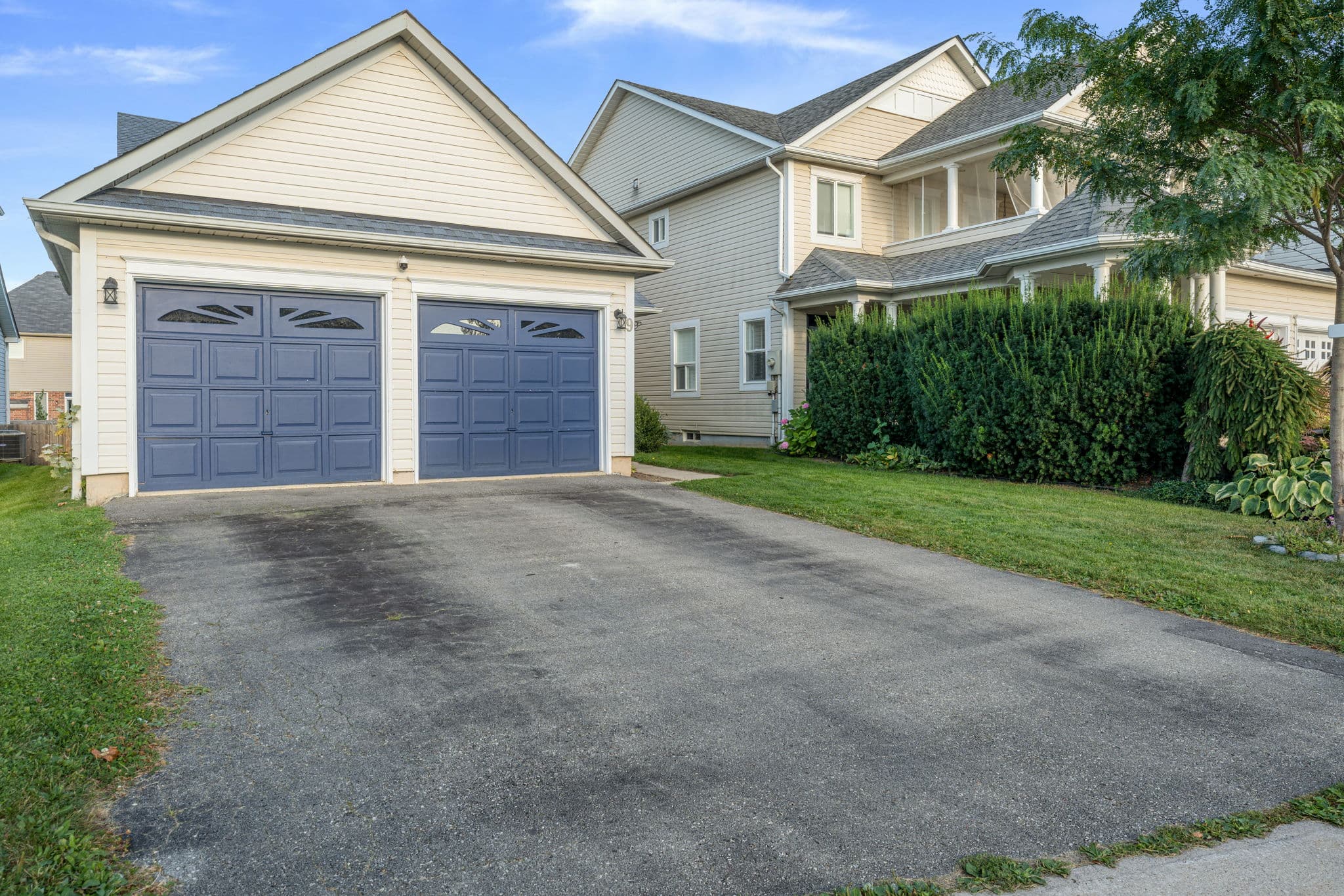 9 McCurdy Dr New Tecumseth, ON L0G 1W0