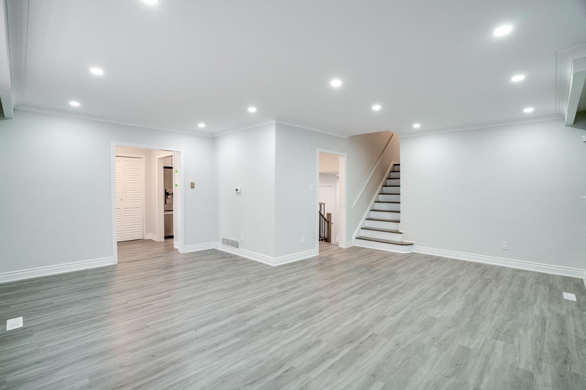 9 Metcalfe Ct Halton Hills, ON L7G 4N6