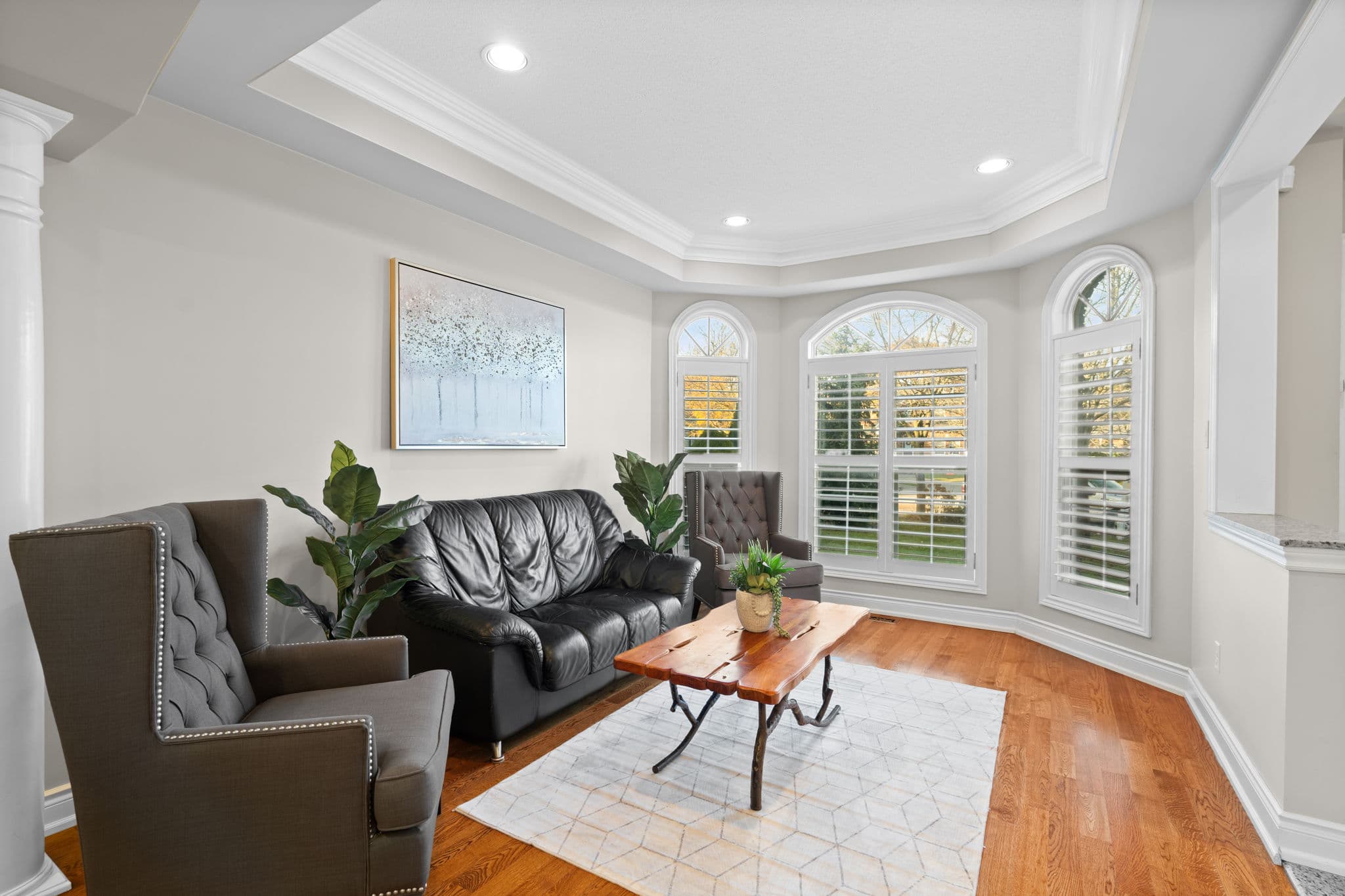 9 Mill Walk Ct Richmond Hill, ON L4C 0P6