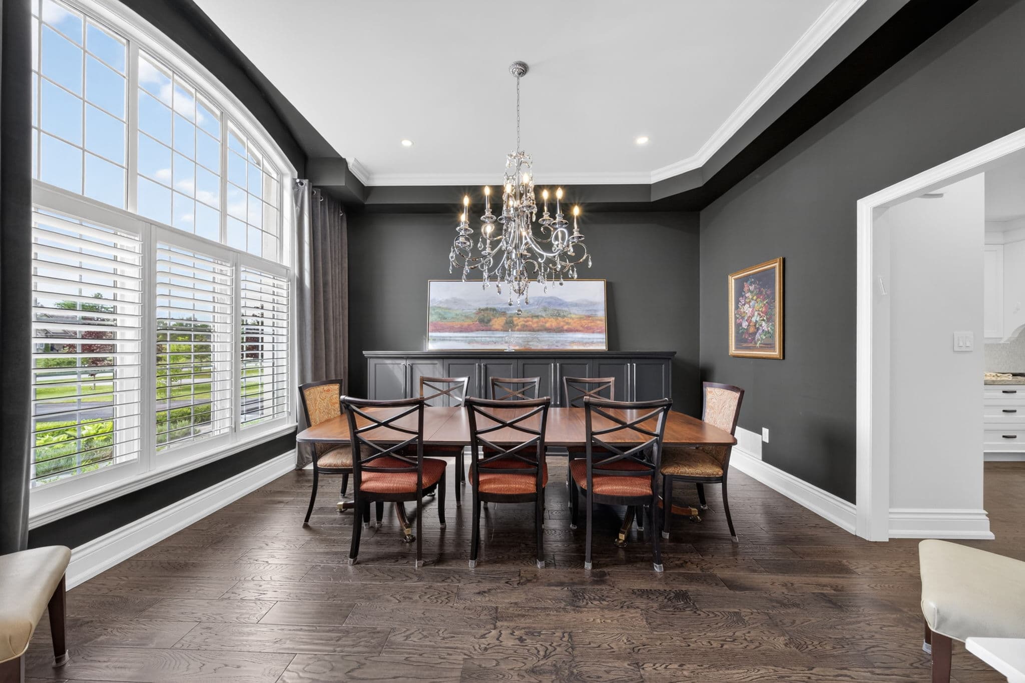 9 Wolford Ct Georgina, ON L4P 3E9