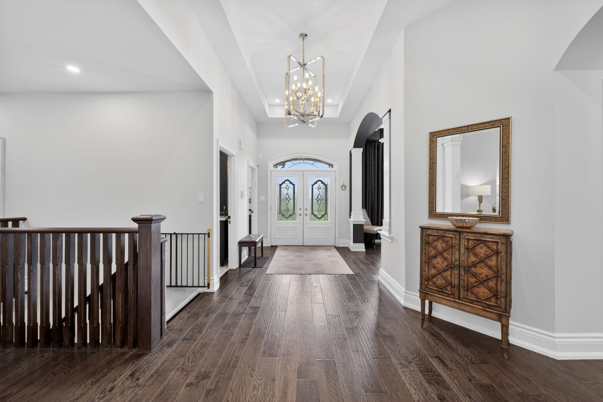 9 Wolford Ct Georgina, ON L4P 3E9