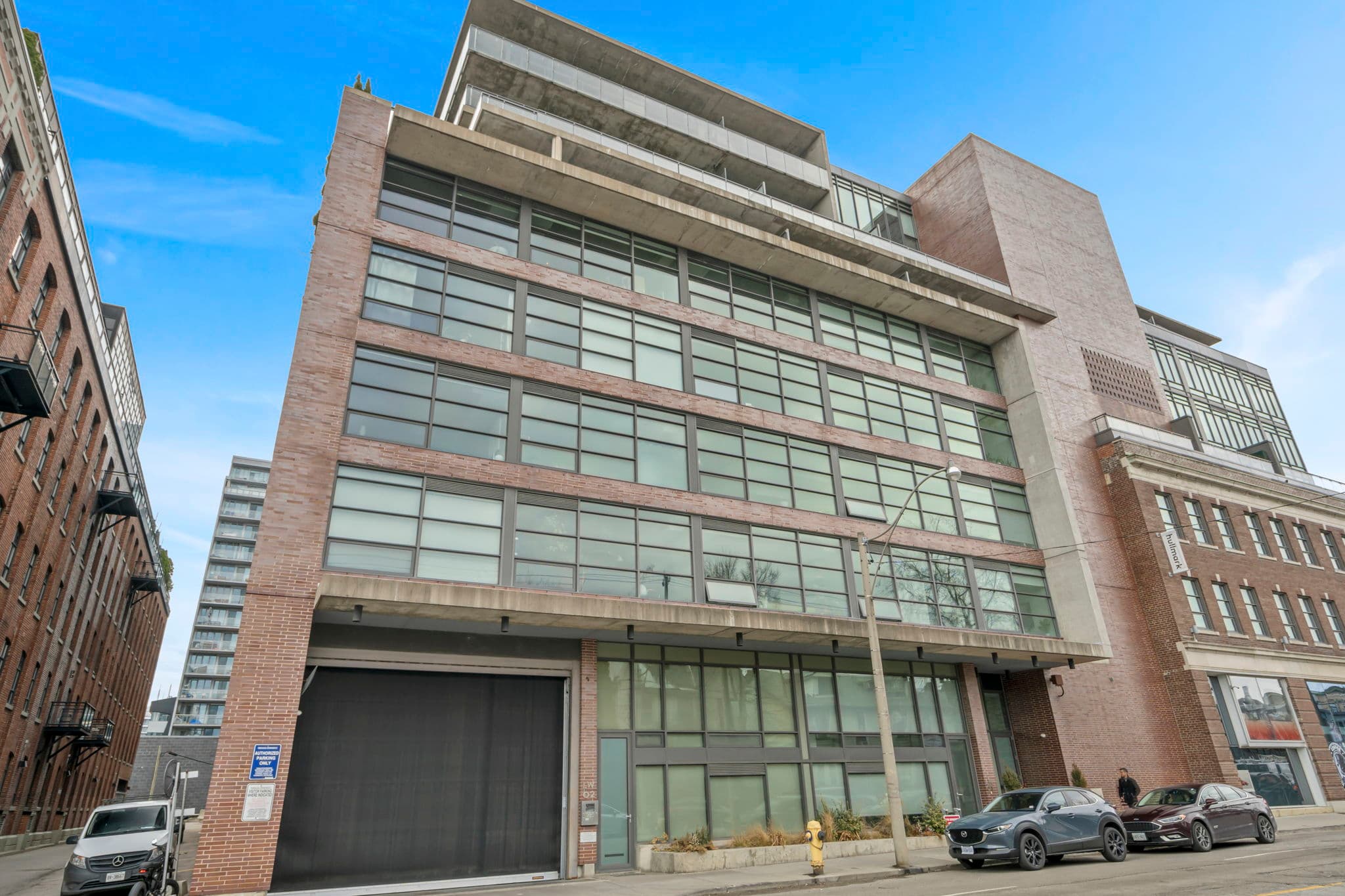 90 Broadview Ave Unit 414 Toronto, ON M4M