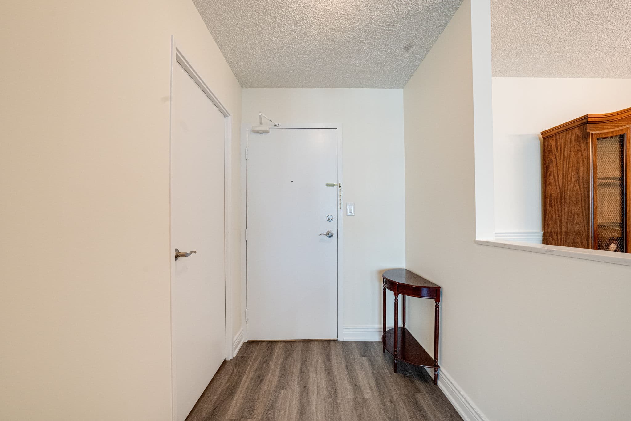 90 Fisherville Rd Unit 707 Toronto, ON M2R 3J9